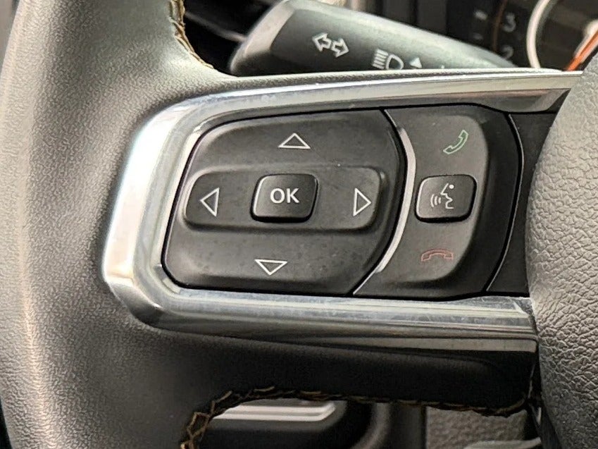 2025 Jeep Wrangler 4-Door Sahara - Photo 17