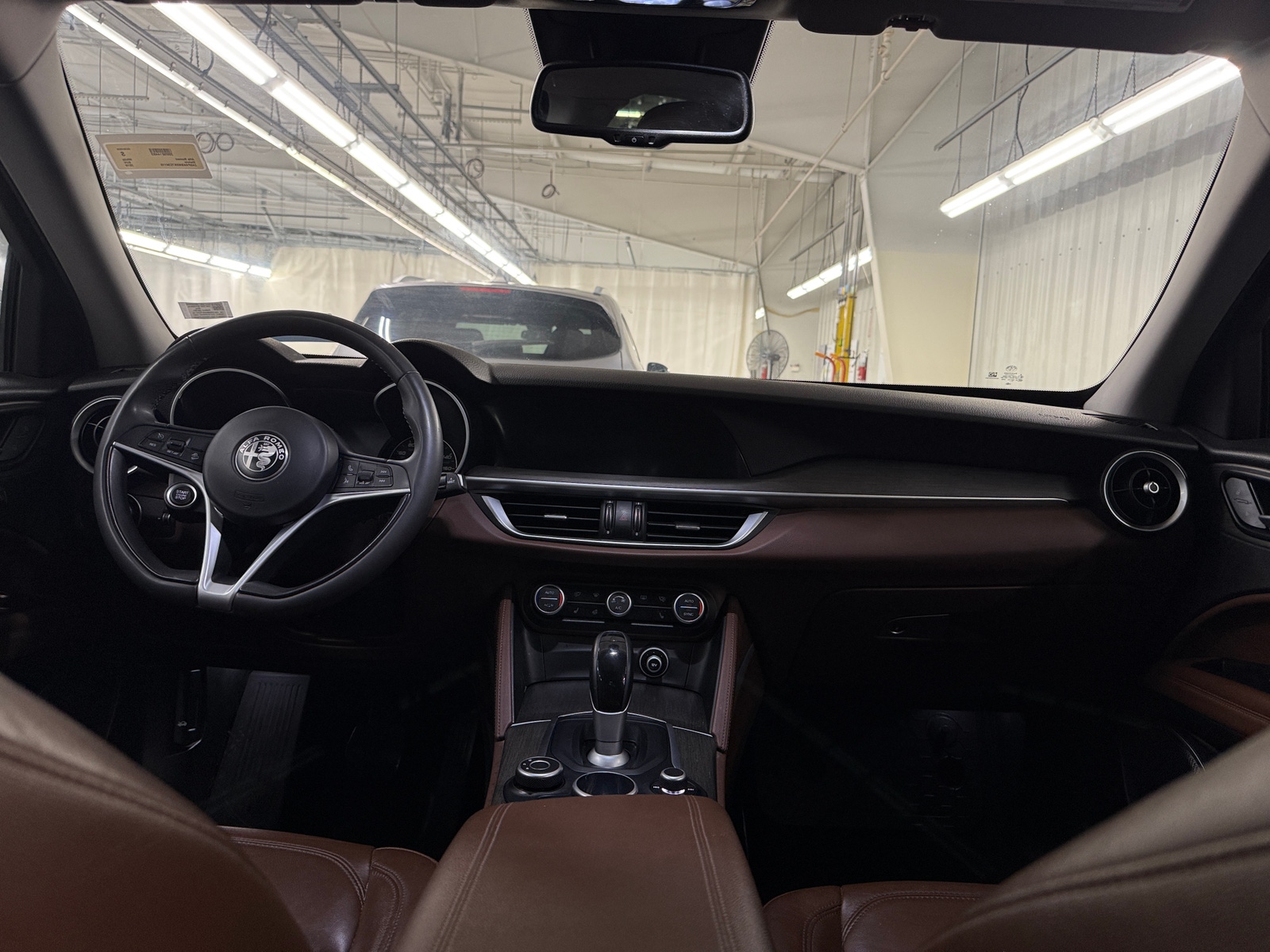 Thumbnail: 2019 Alfa Romeo Stelvio - 2