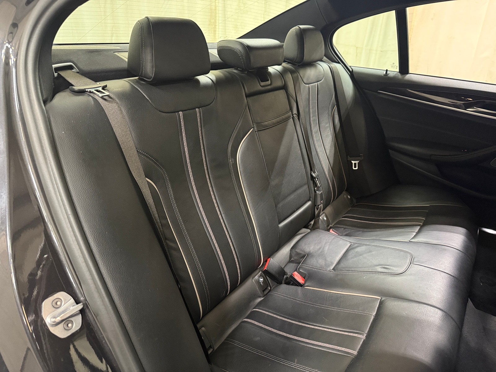 Thumbnail: 2018 BMW 5 Series - 5
