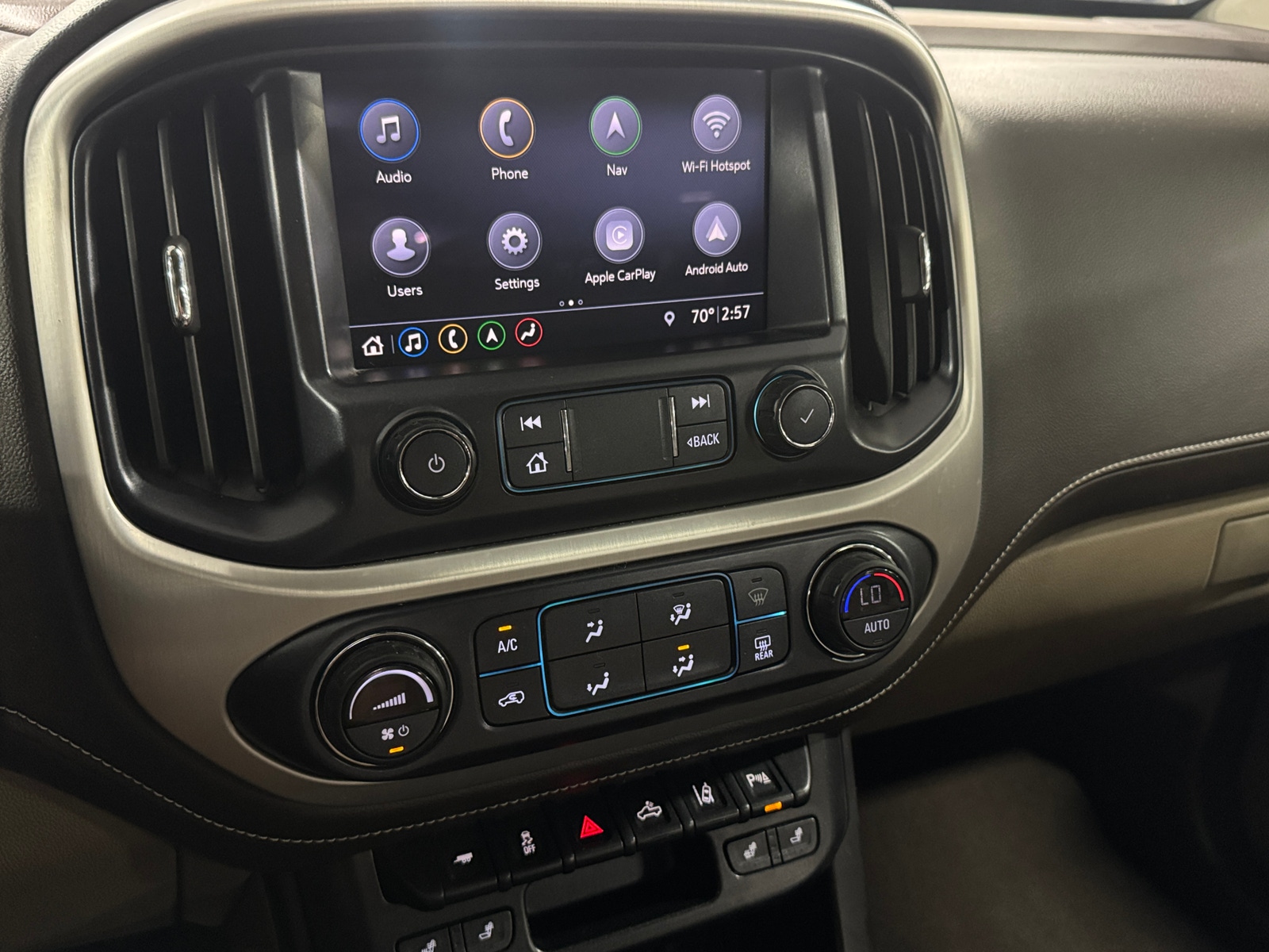 Thumbnail: 2019 GMC Canyon - 3