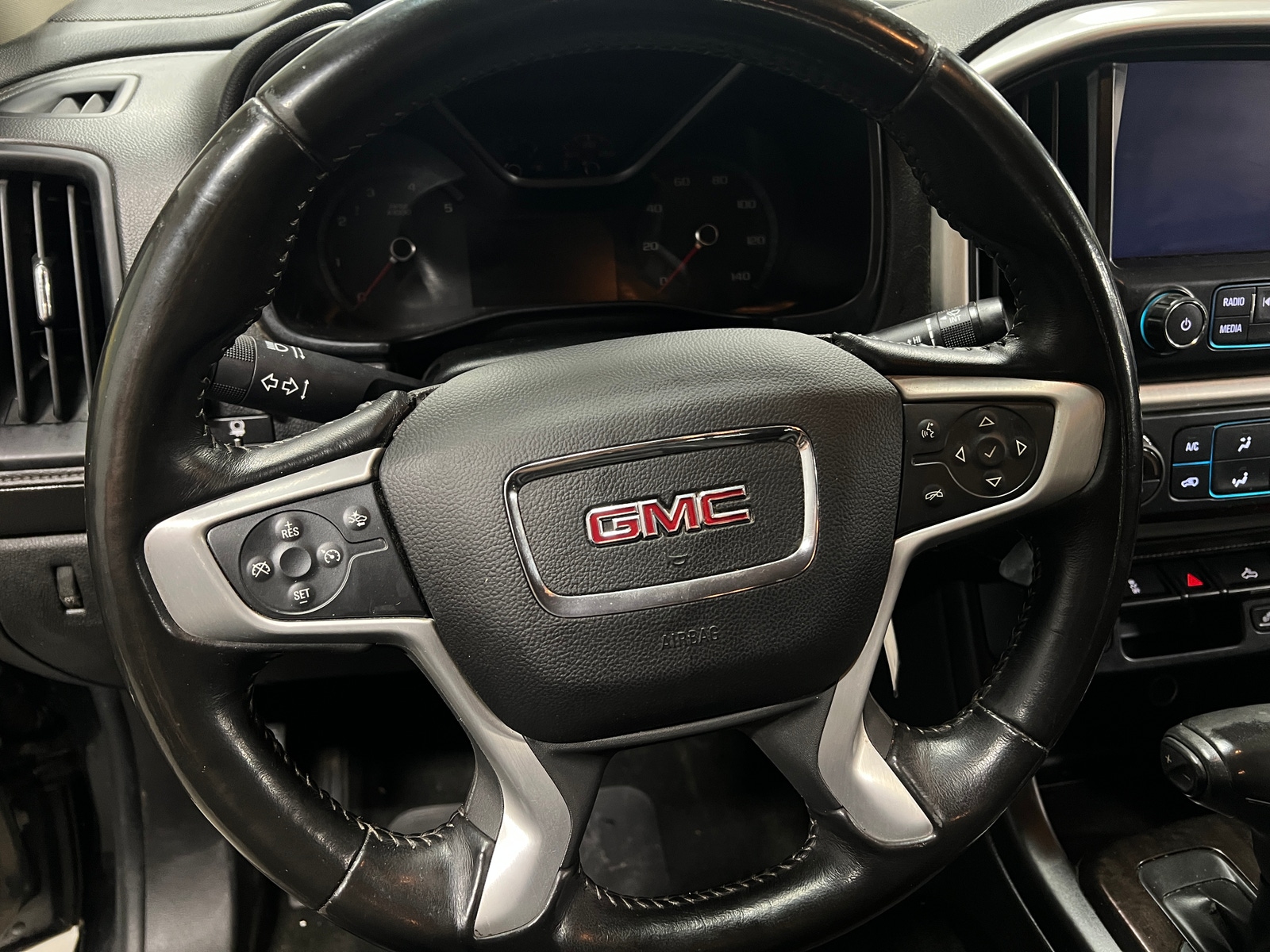 Thumbnail: 2017 GMC Canyon - 4