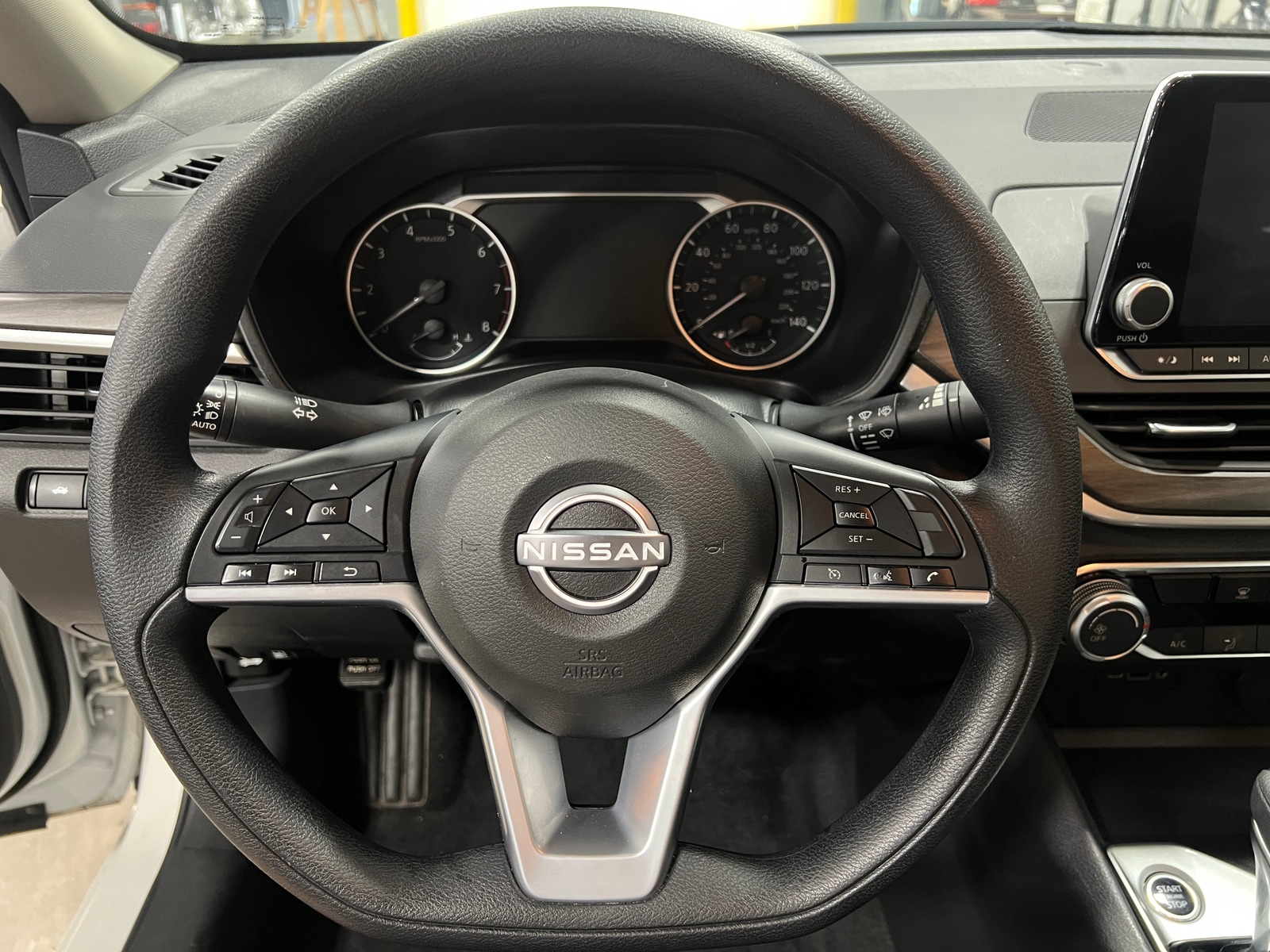 Thumbnail: 2025 Nissan Altima - 5
