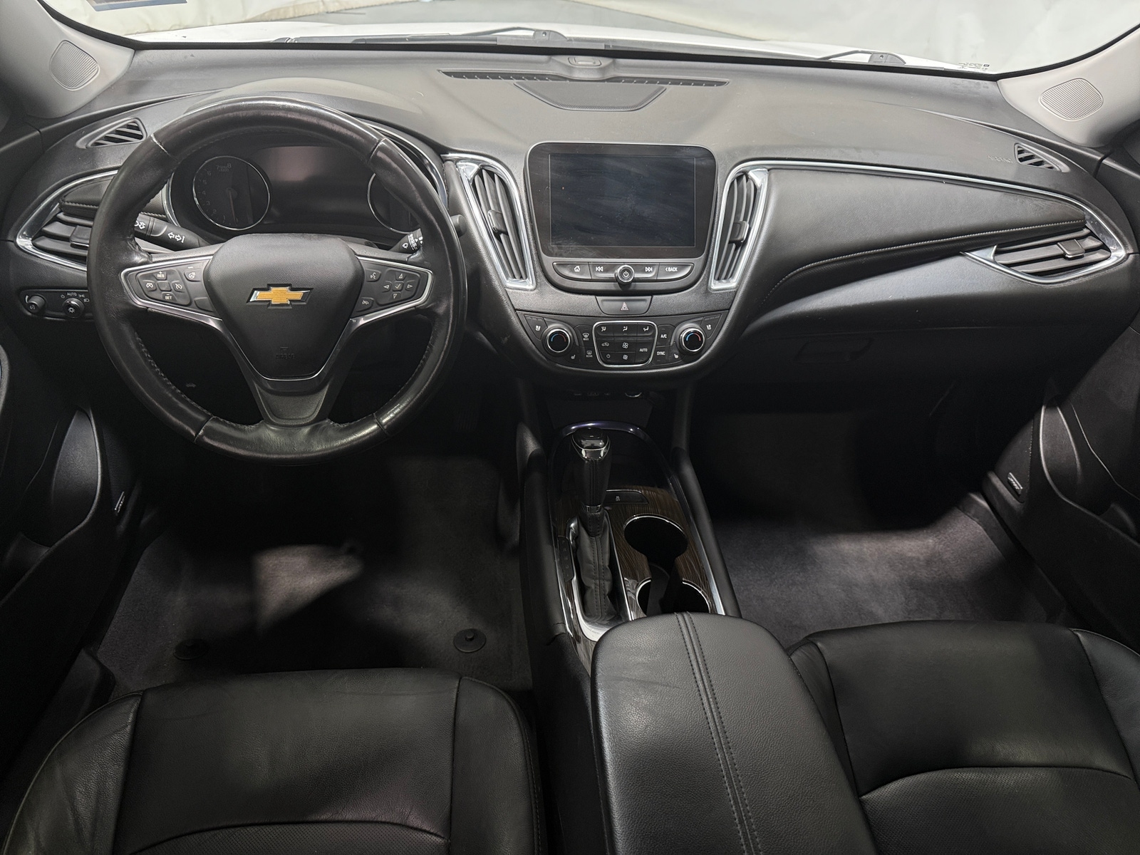 Thumbnail: 2019 Chevrolet Malibu - 2