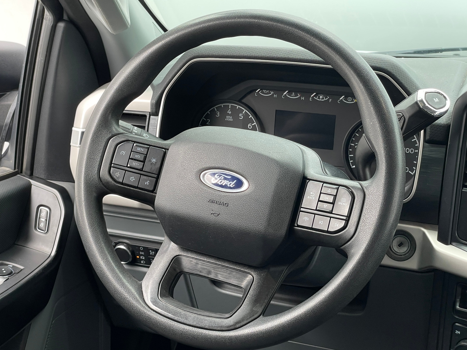 Thumbnail: 2021 Ford Econoline - 5