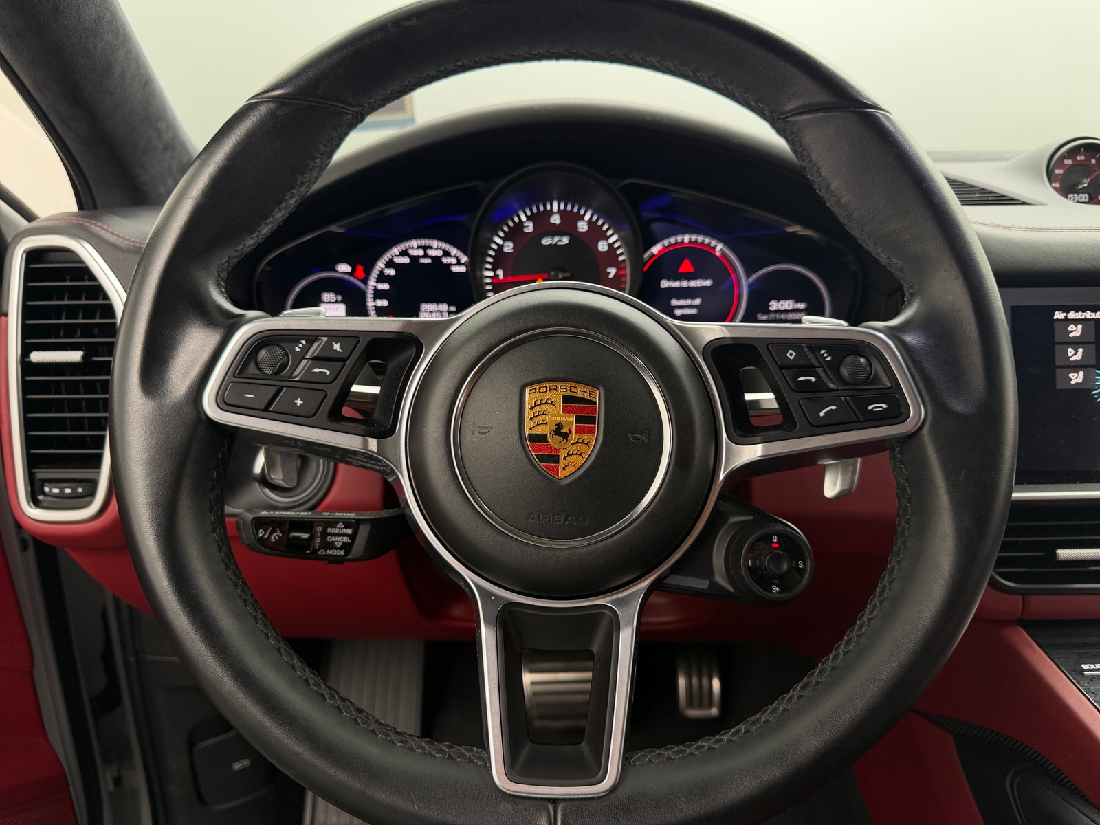 Thumbnail: 2021 Porsche  - 4