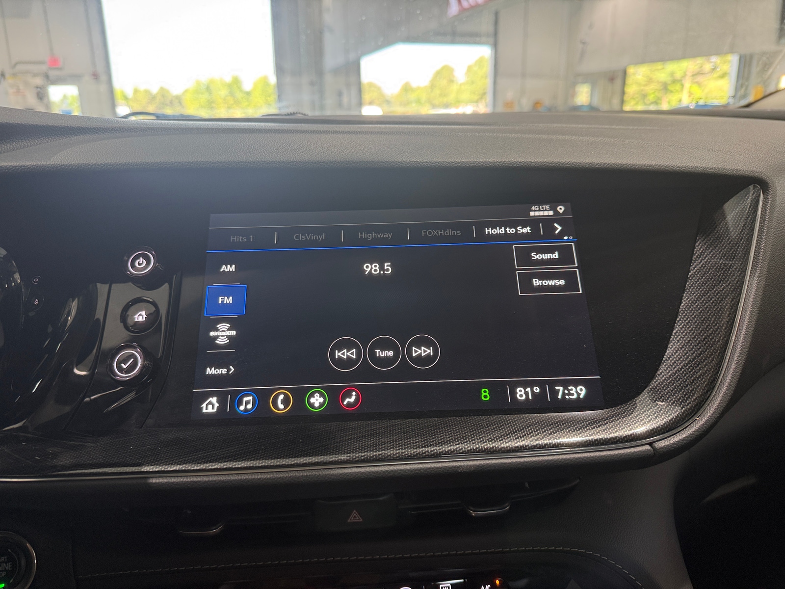 Thumbnail: 2023 Buick Envision - 4