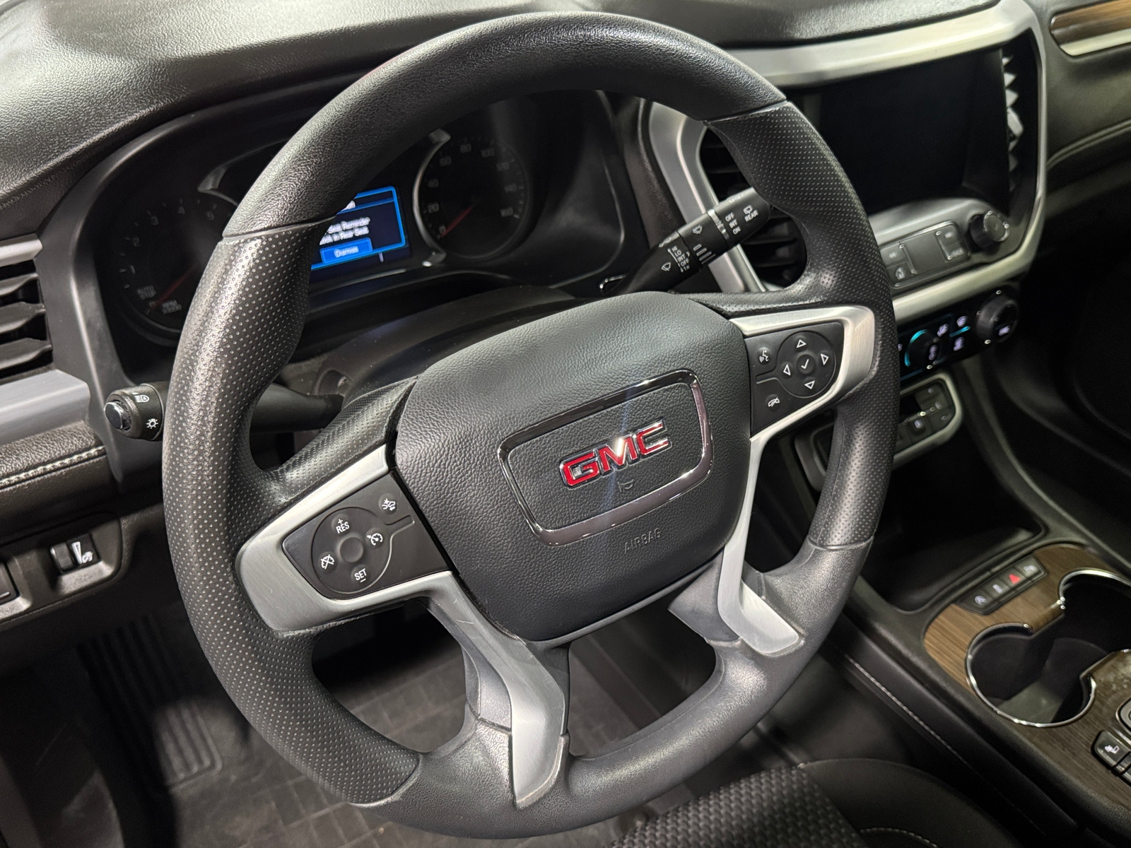 Thumbnail: 2023 GMC Acadia - 5