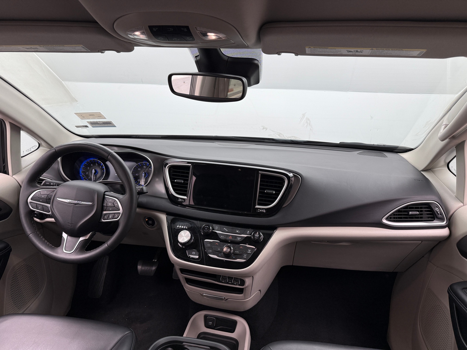 Thumbnail: 2023 Chrysler Pacifica - 2