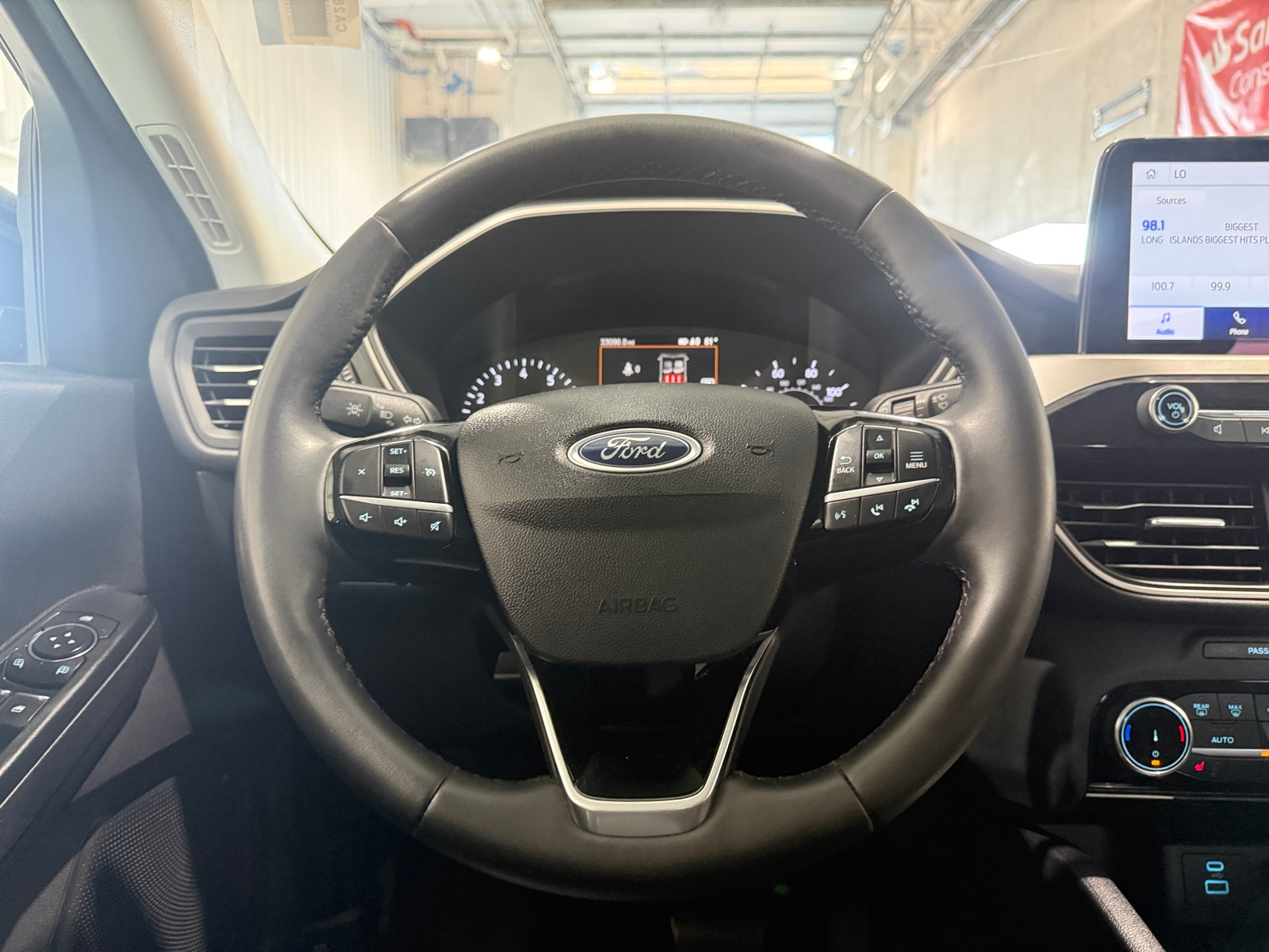 Thumbnail: 2022 Ford Escape - 4