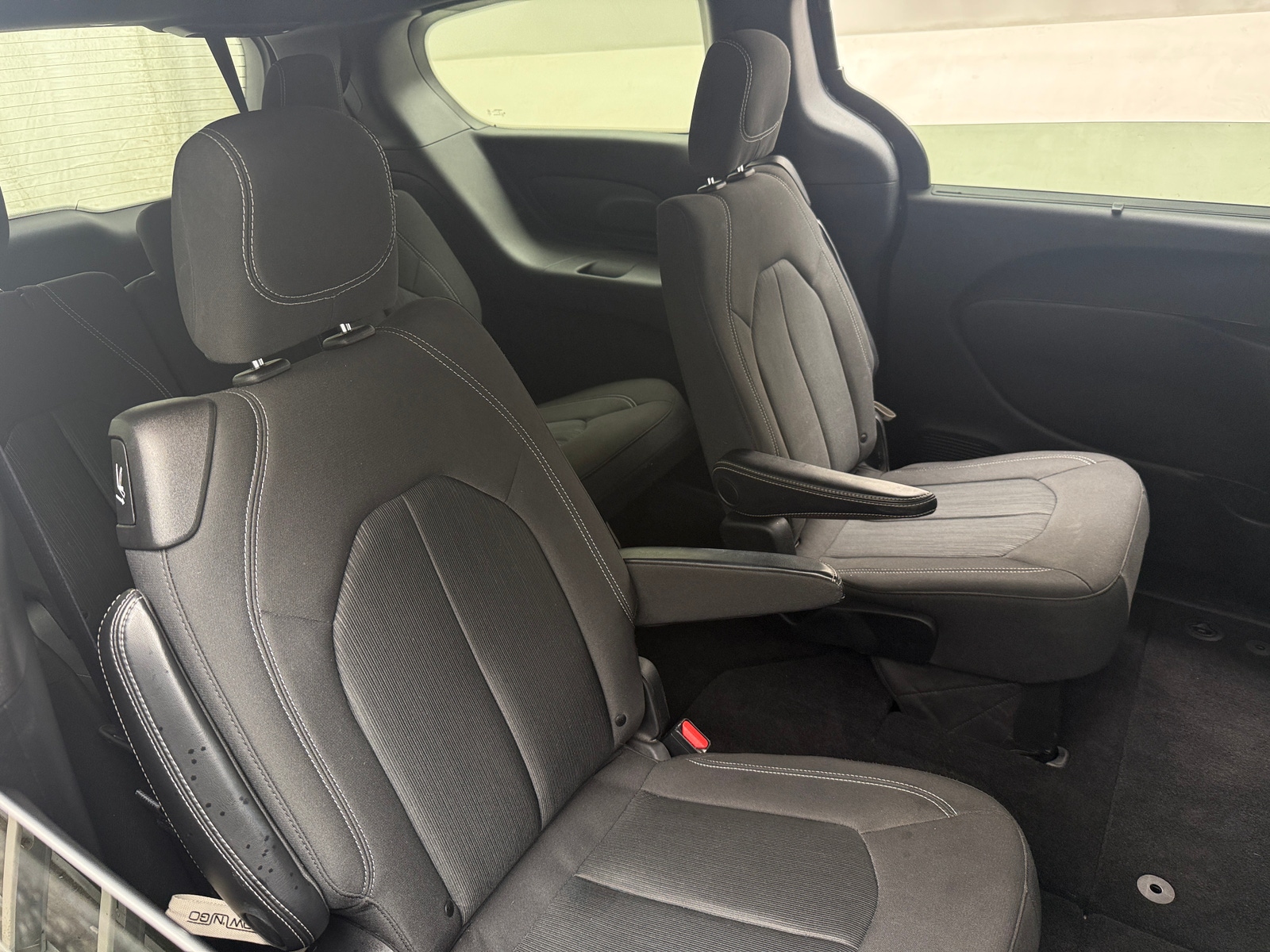 Thumbnail: 2019 Chrysler Pacifica - 6