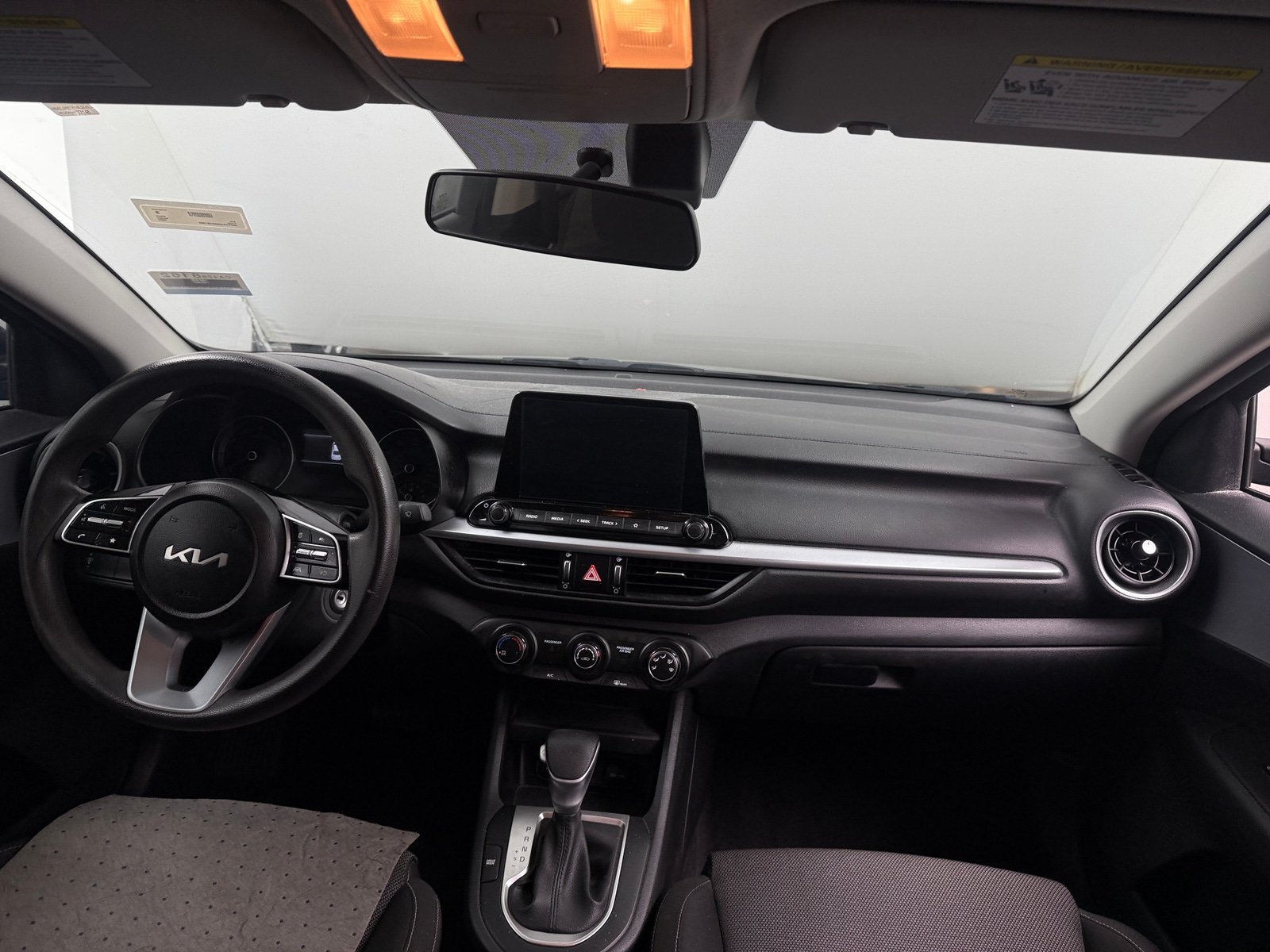 Thumbnail: 2022 Kia Forte - 3