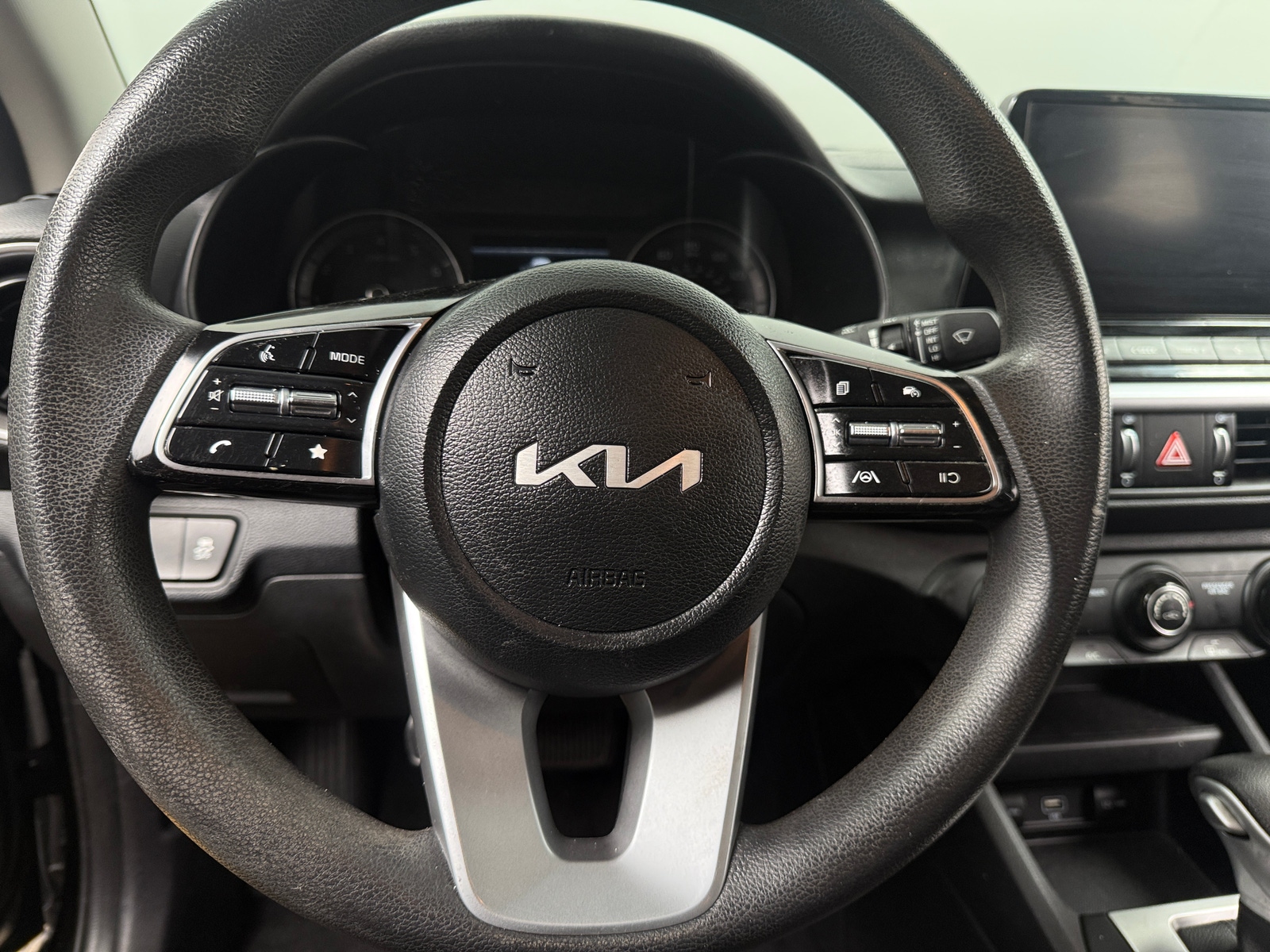 Thumbnail: 2022 Kia Forte - 5