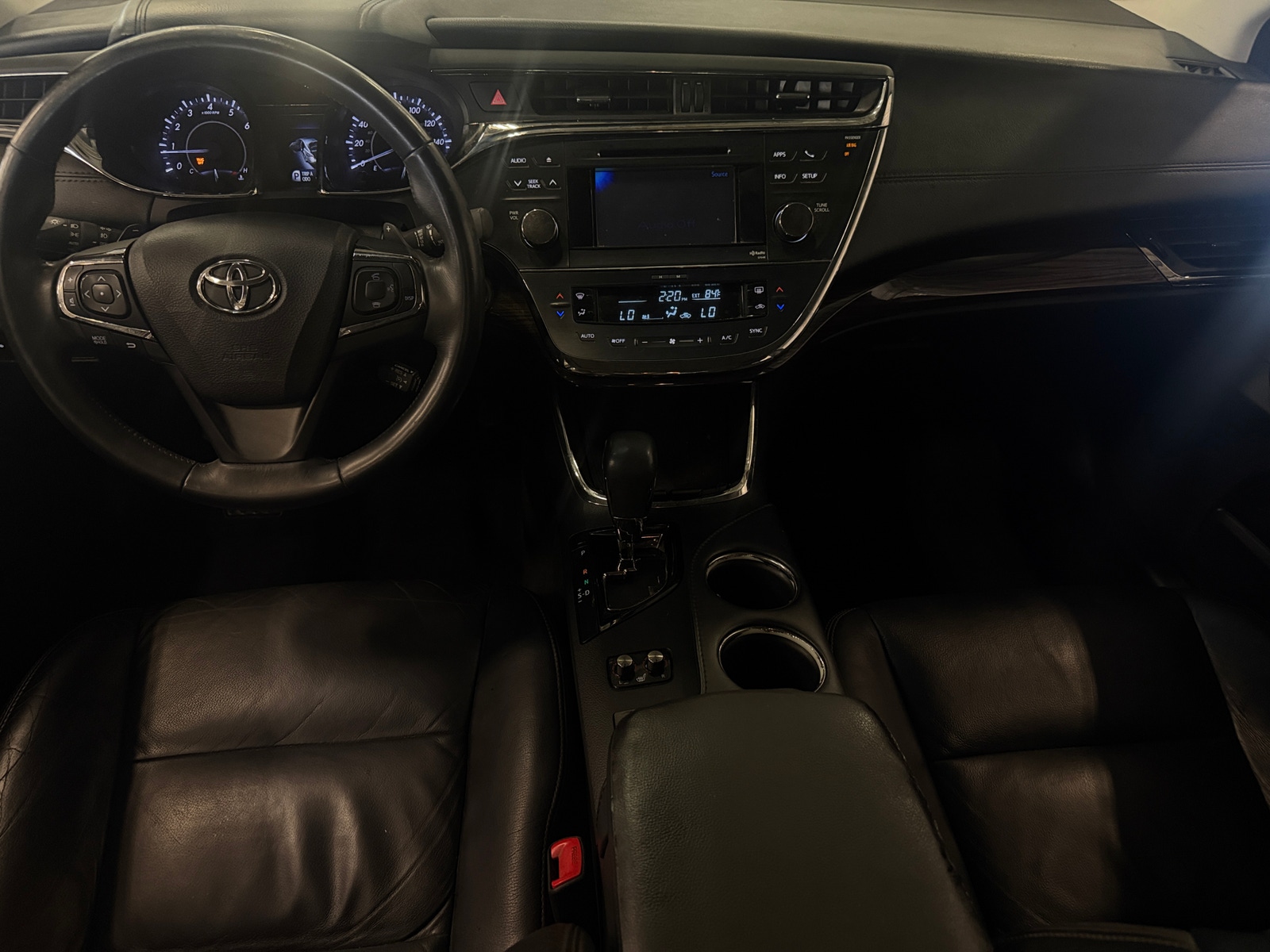 Thumbnail: 2014 Toyota Avalon - 3