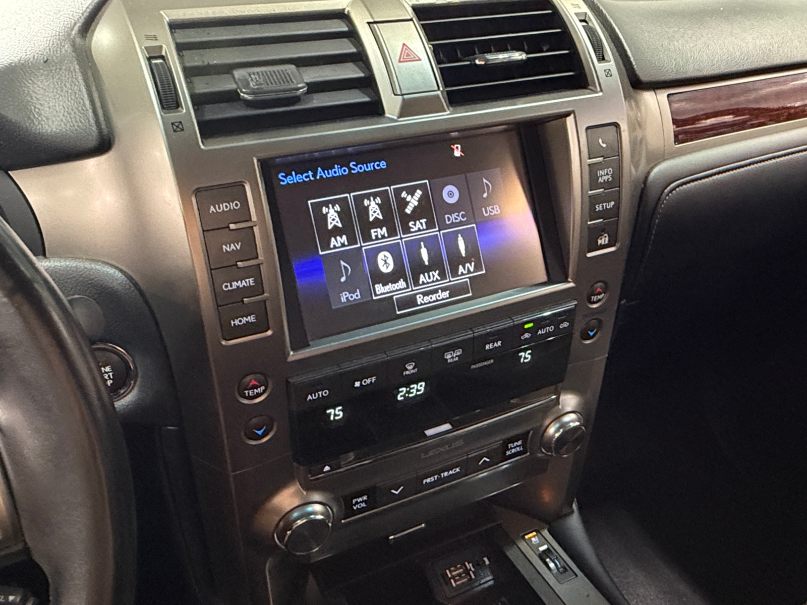 Thumbnail: 2019 Lexus GX - 3