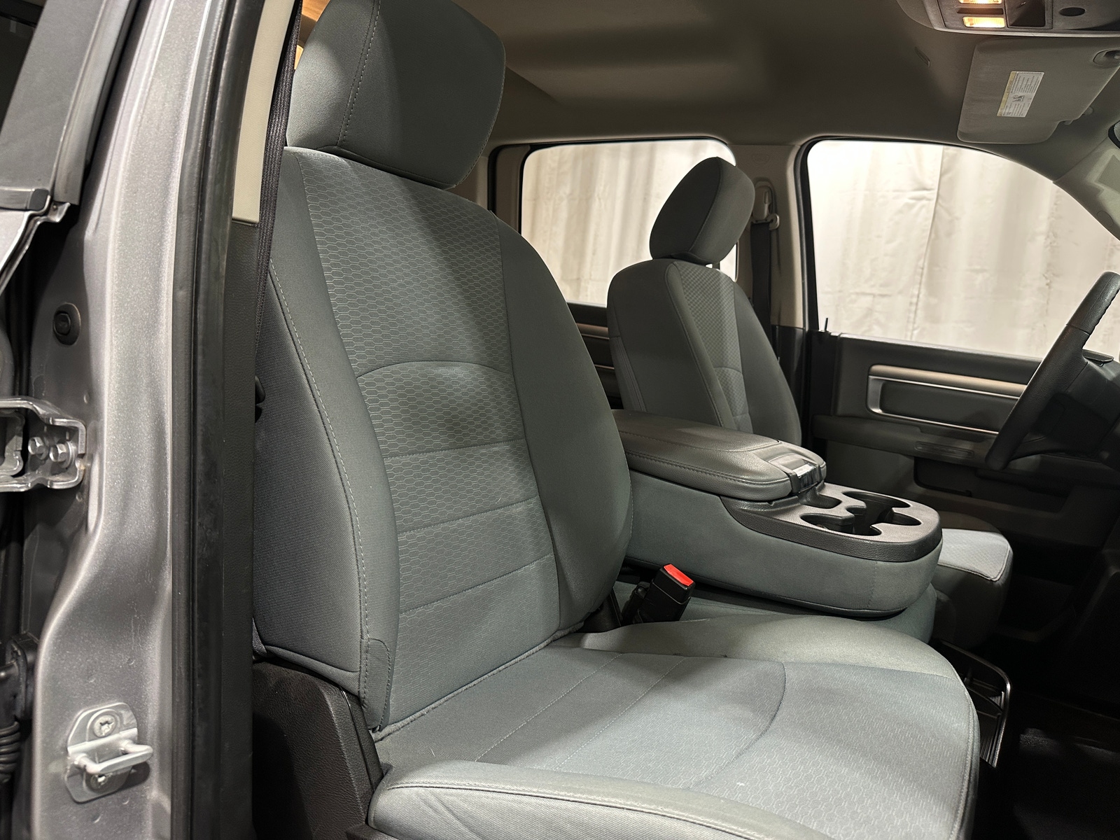 Thumbnail: 2019 RAM 1500 Classic - 2