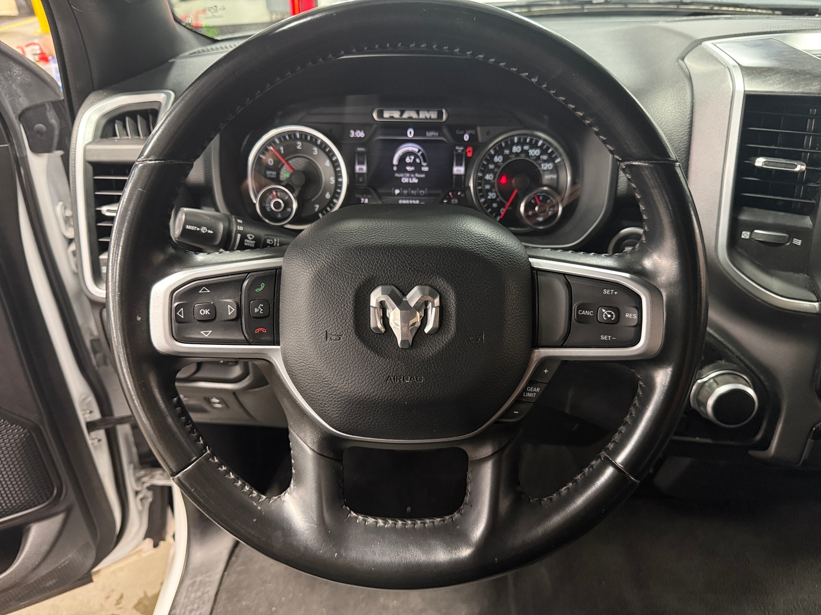 Thumbnail: 2022 RAM 1500 - 5