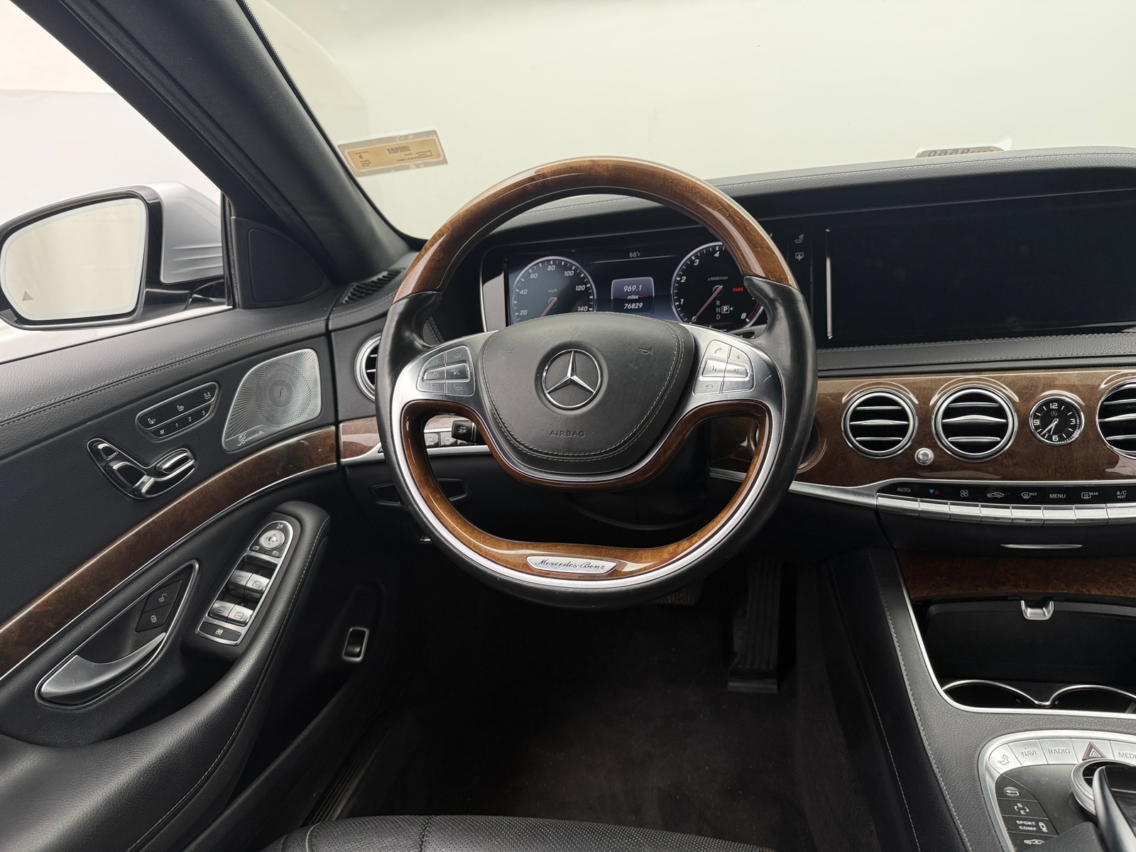 Thumbnail: 2015 Mercedes-Benz S-Class - 4