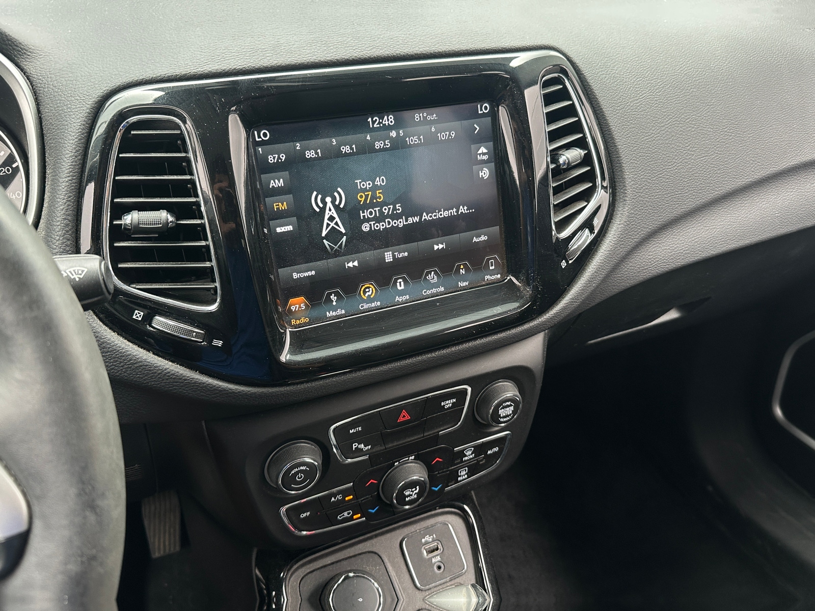 Thumbnail: 2019 Jeep Compass - 3