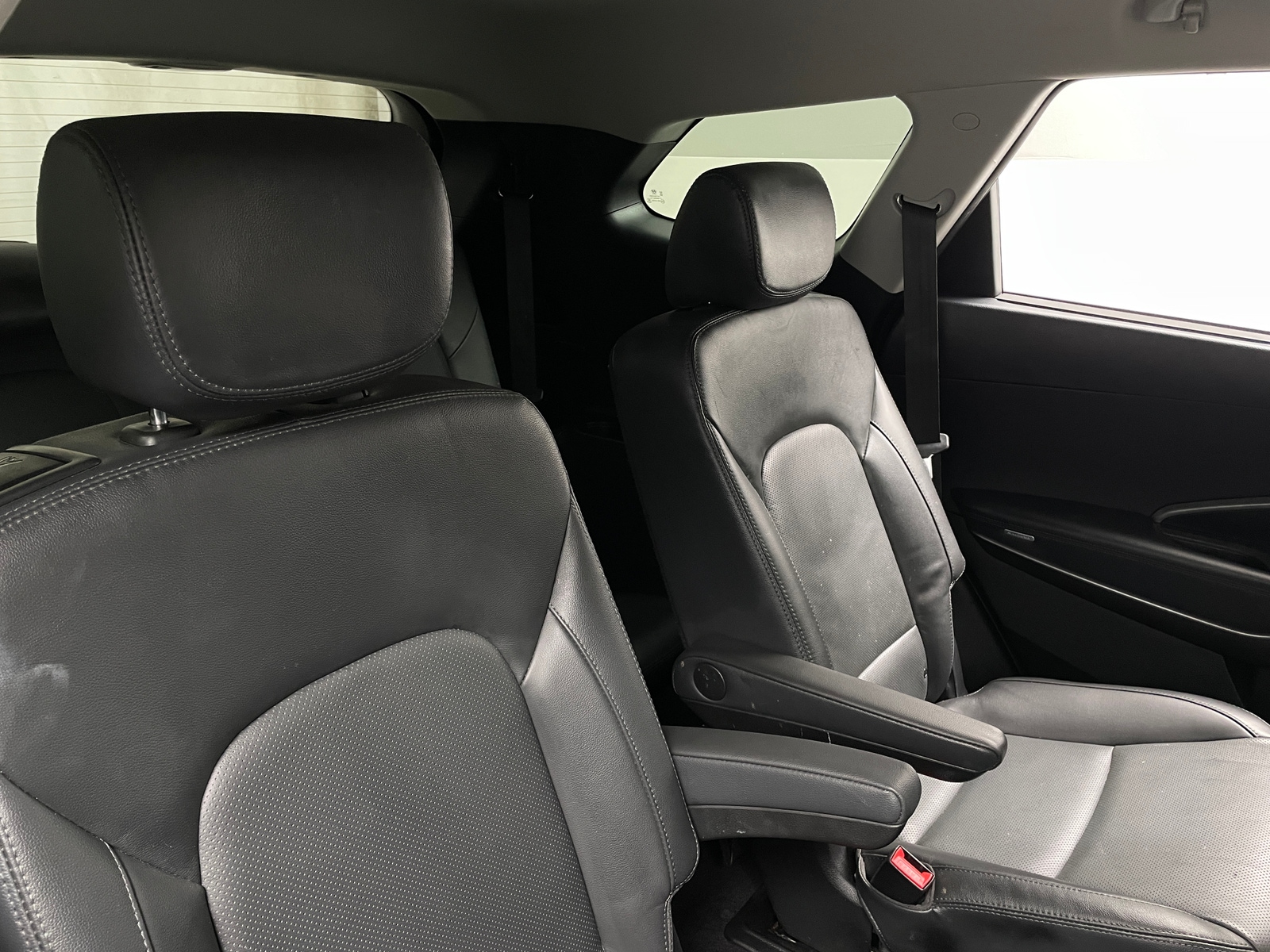 Thumbnail: 2017 Hyundai Santa Fe - 5
