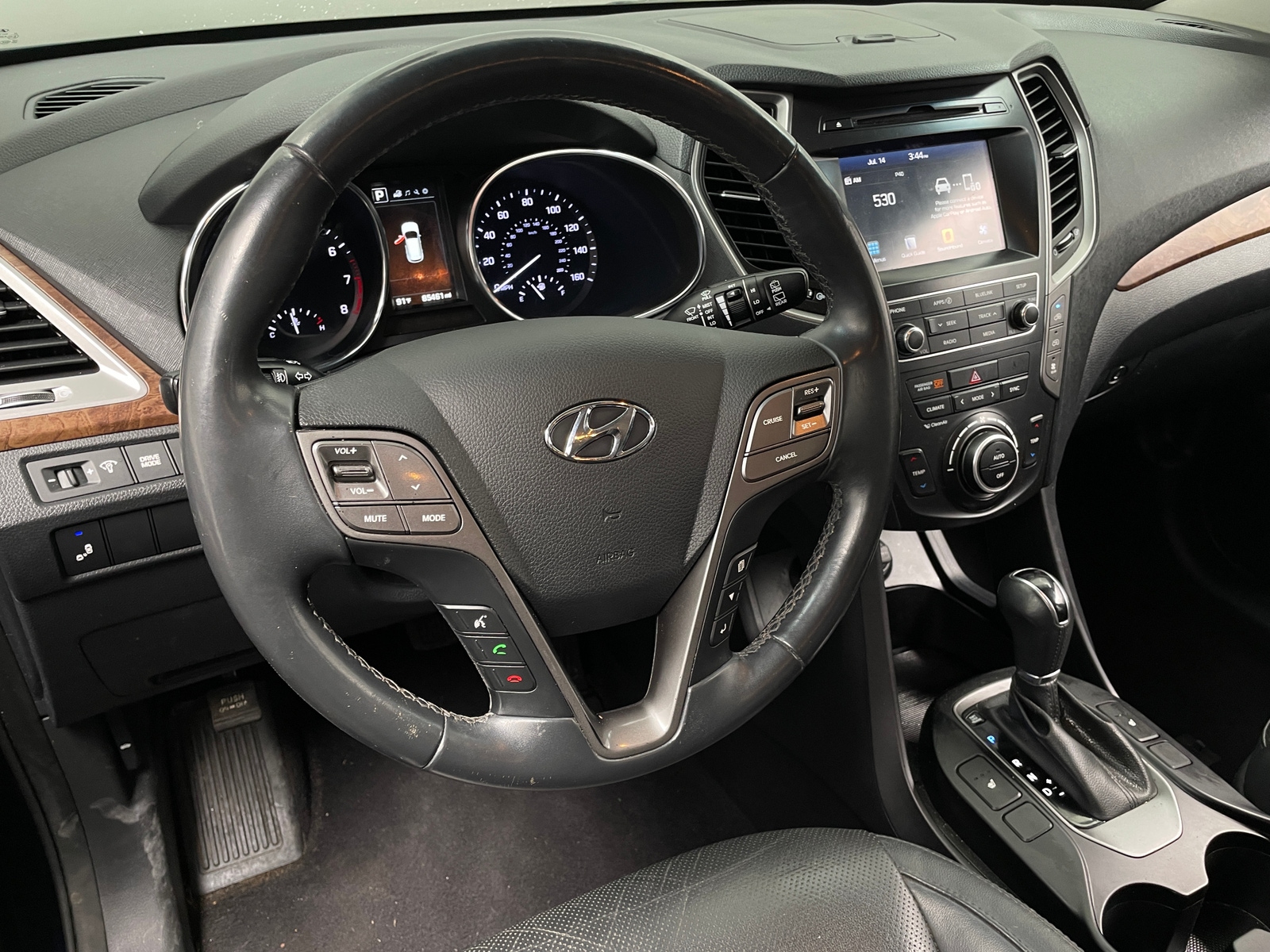 Thumbnail: 2017 Hyundai Santa Fe - 4