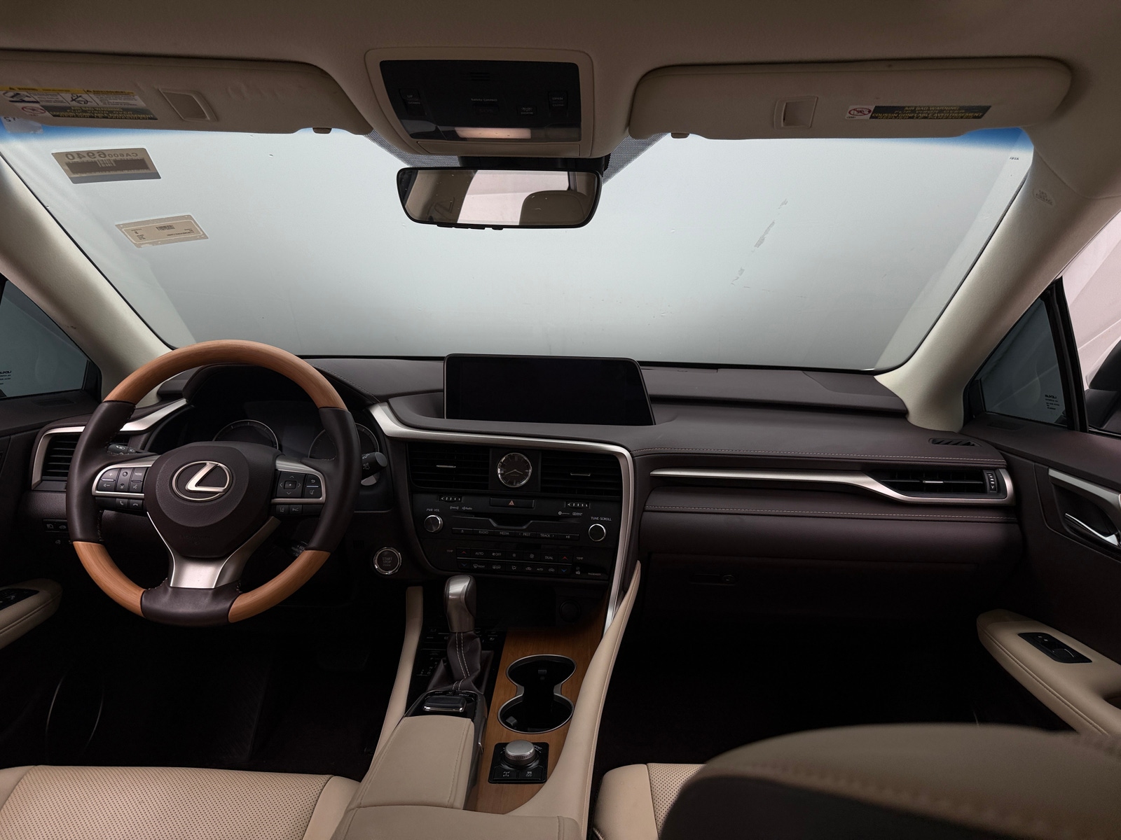 Thumbnail: 2019 Lexus RX - 3