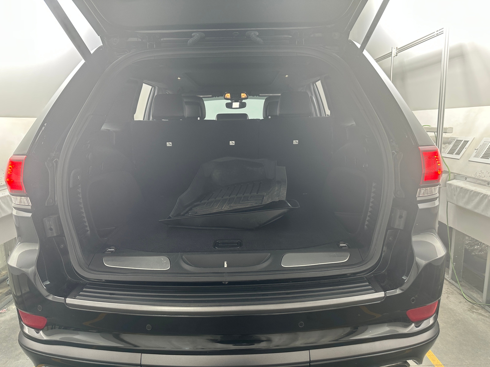 Thumbnail: 2019 Jeep Grand Cherokee - 6
