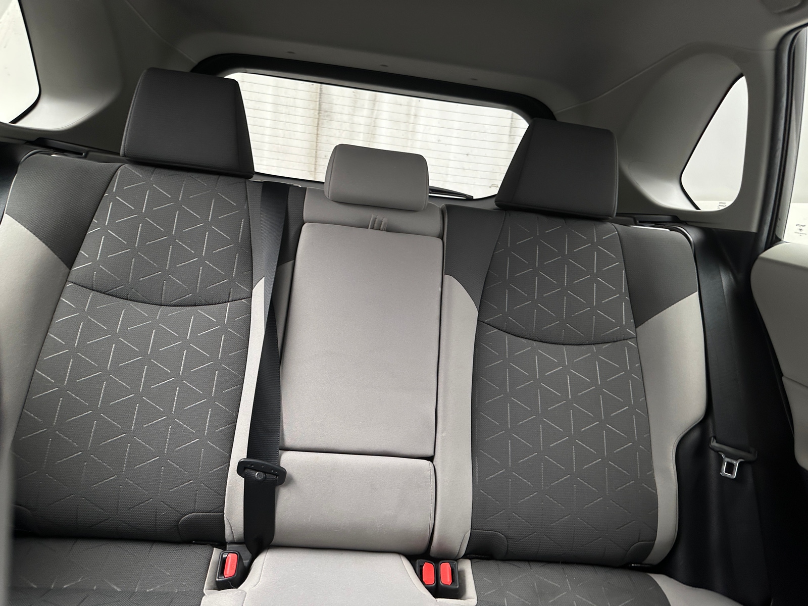 Thumbnail: 2021 Toyota RAV4 - 6