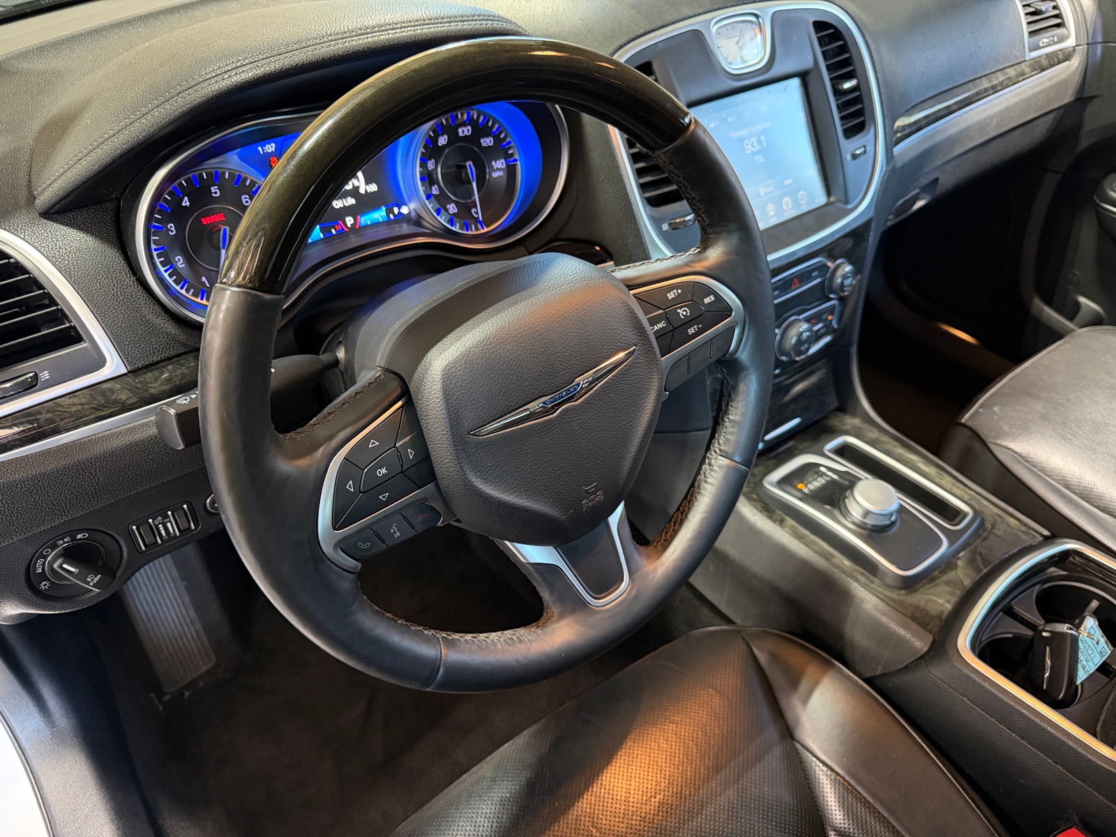 Thumbnail: 2016 Chrysler 300 - 4