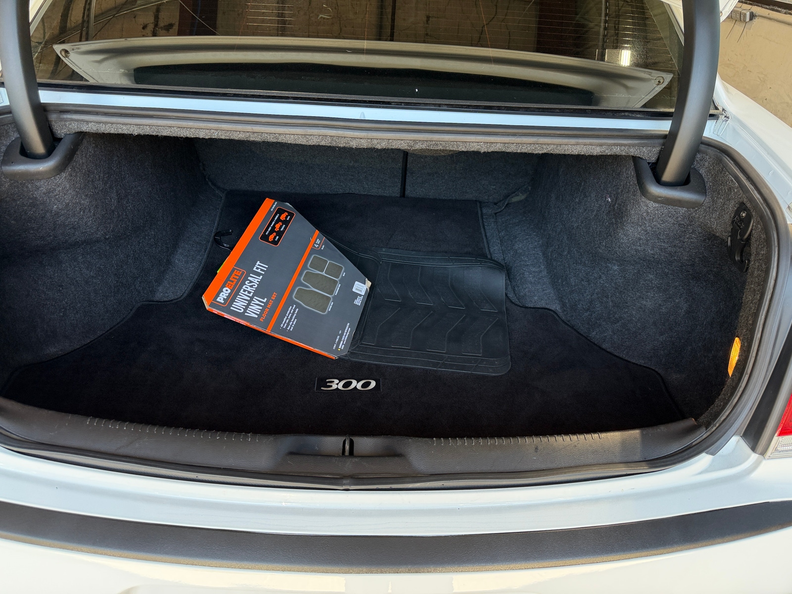 Thumbnail: 2016 Chrysler 300 - 6