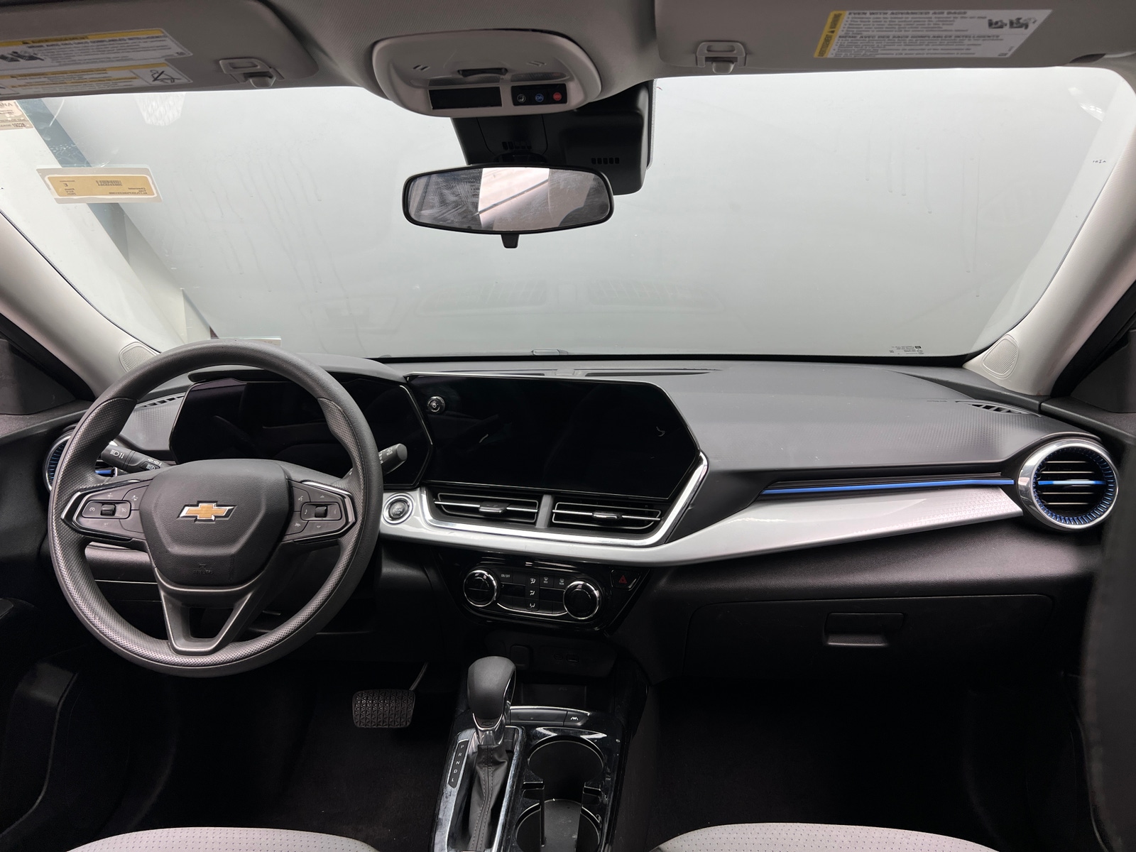 Thumbnail: 2025 Chevrolet Trax - 3