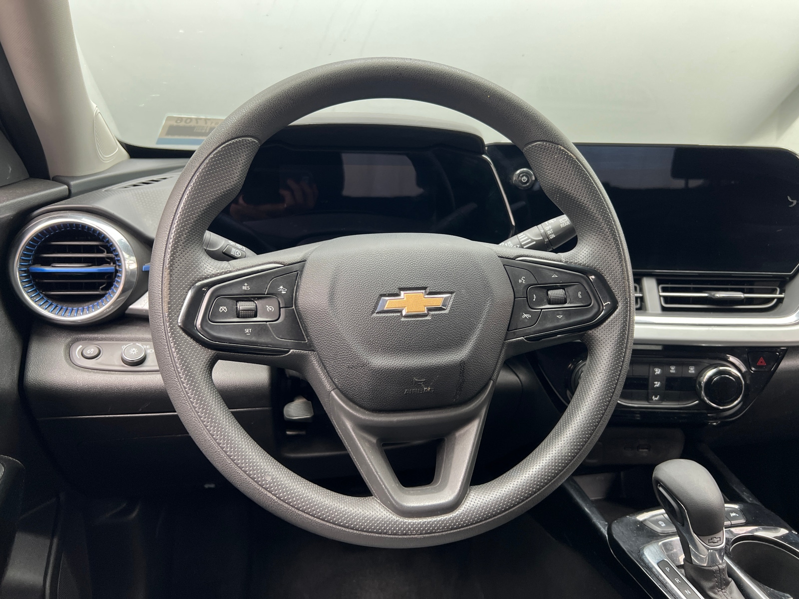 Thumbnail: 2025 Chevrolet Trax - 5