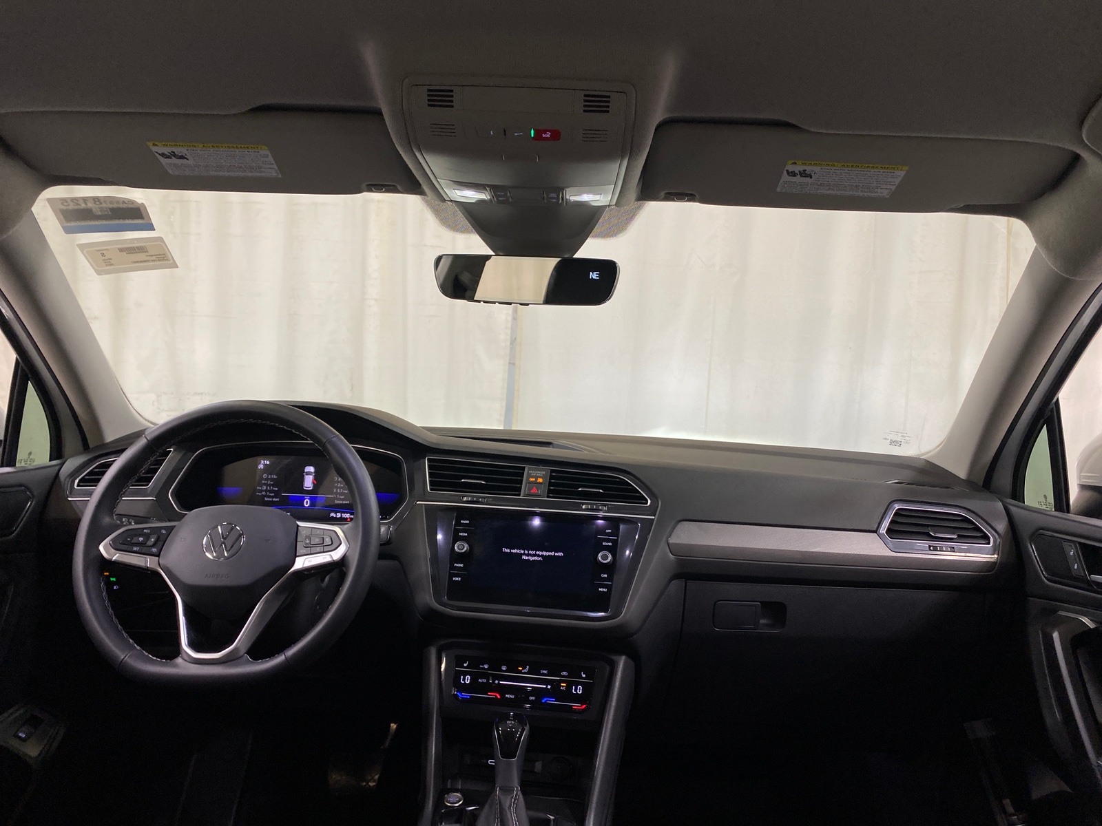 Thumbnail: 2024 Volkswagen Tiguan - 2