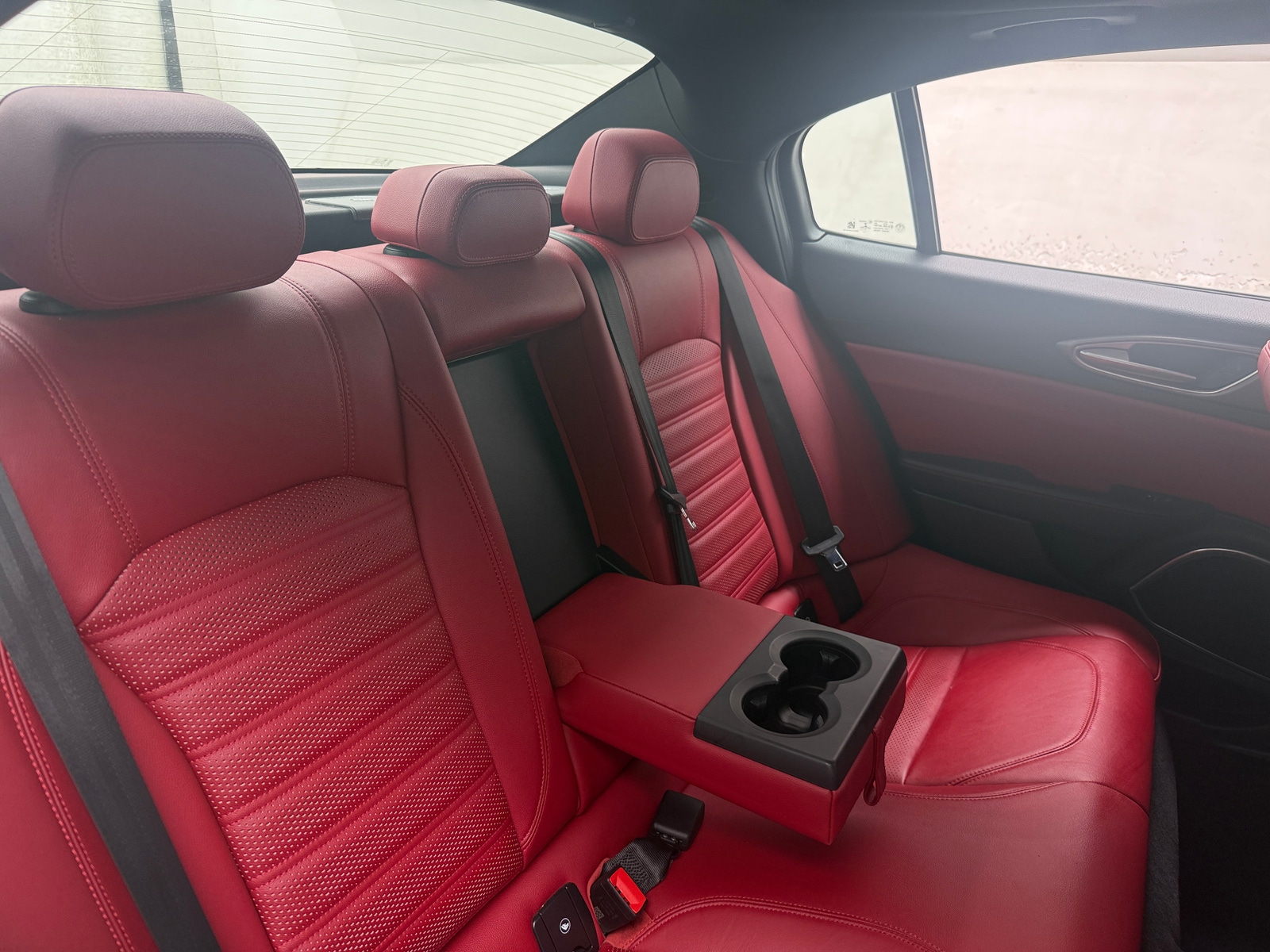 Thumbnail: 2020 Alfa Romeo Giulia - 5