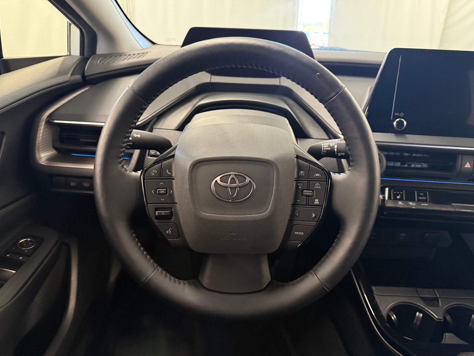 Thumbnail: 2023 Toyota Prius - 5