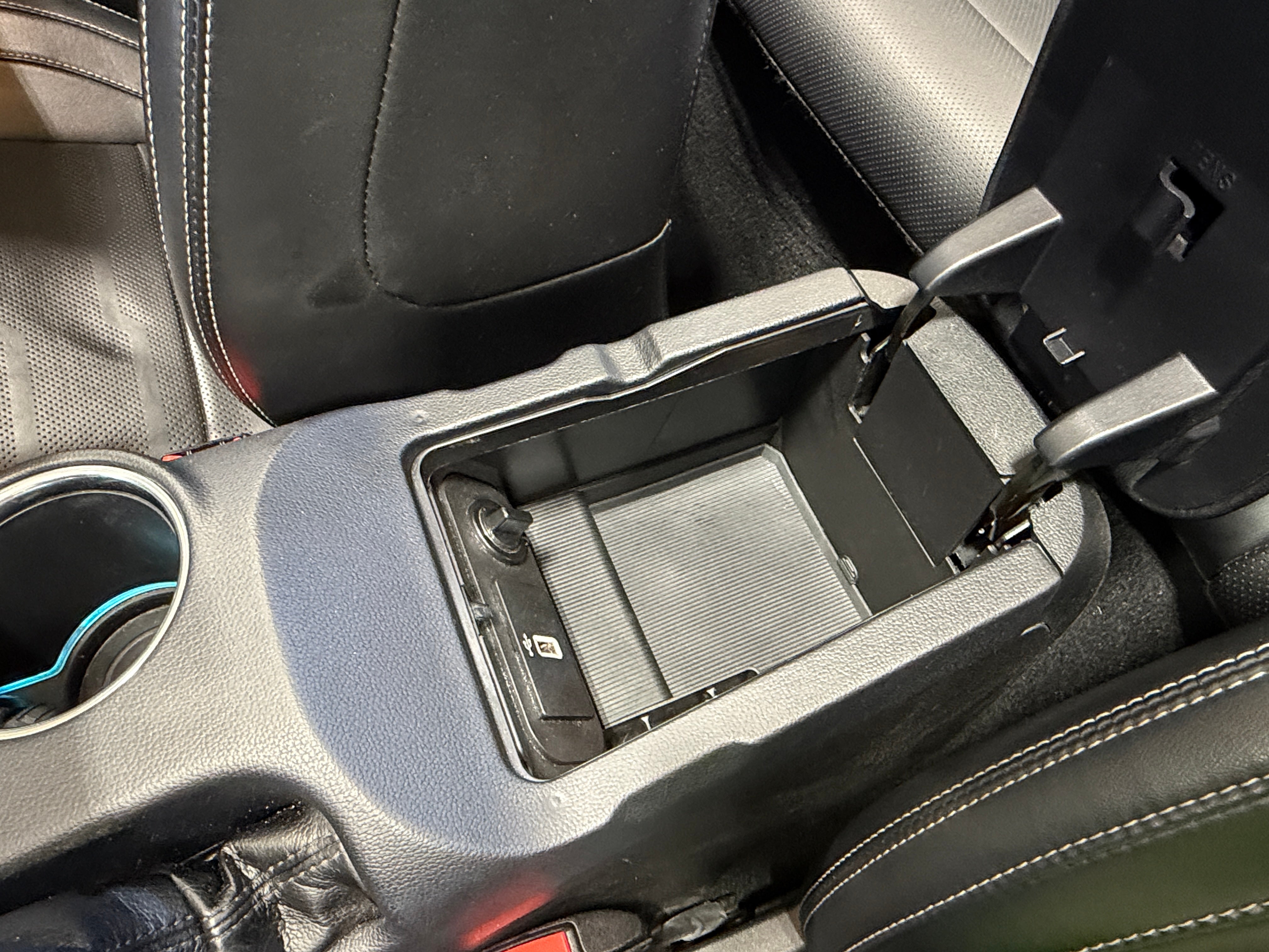 2019 Ford Mustang GT Premium - Photo 16