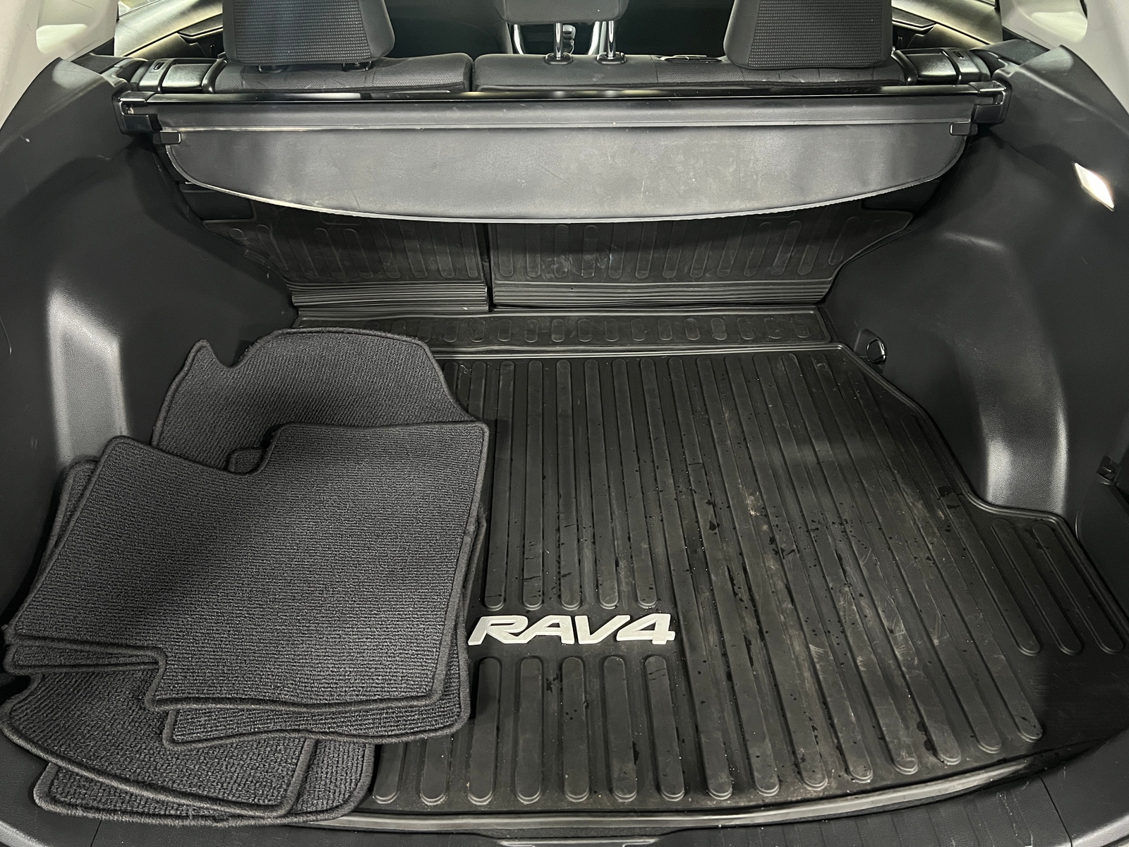 Thumbnail: 2023 Toyota RAV4 - 7