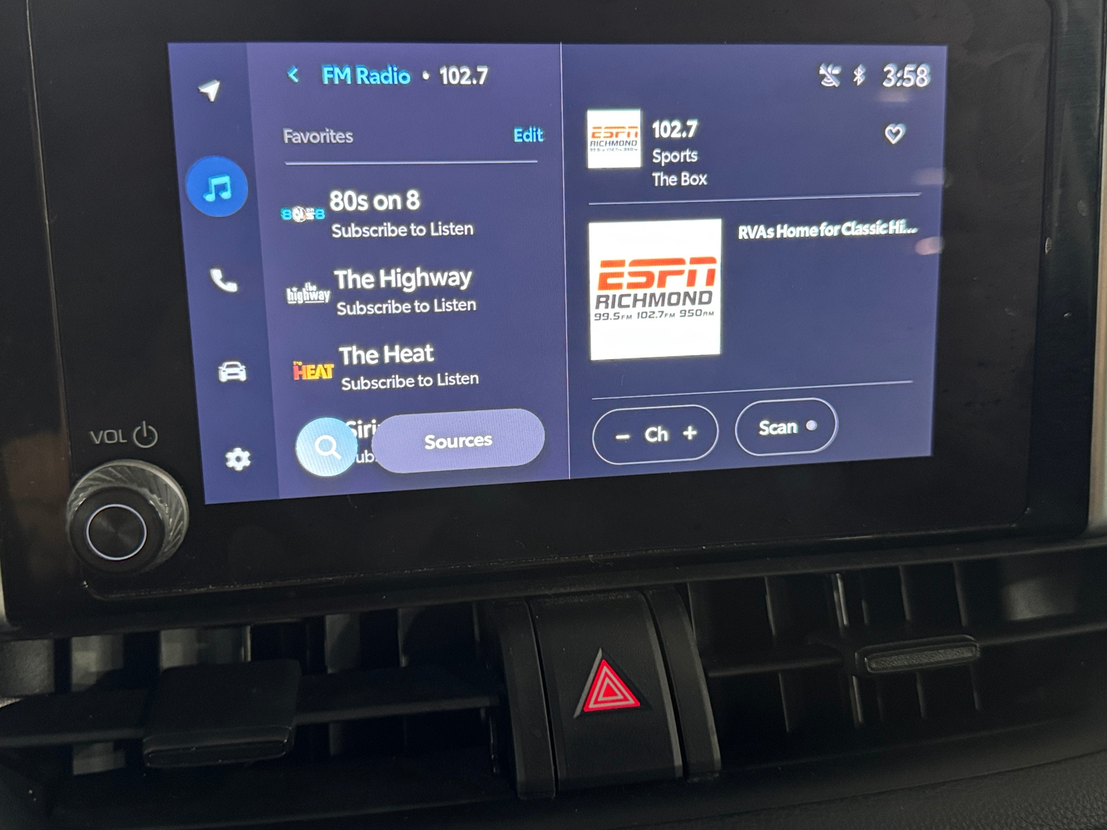 Thumbnail: 2023 Toyota RAV4 - 4