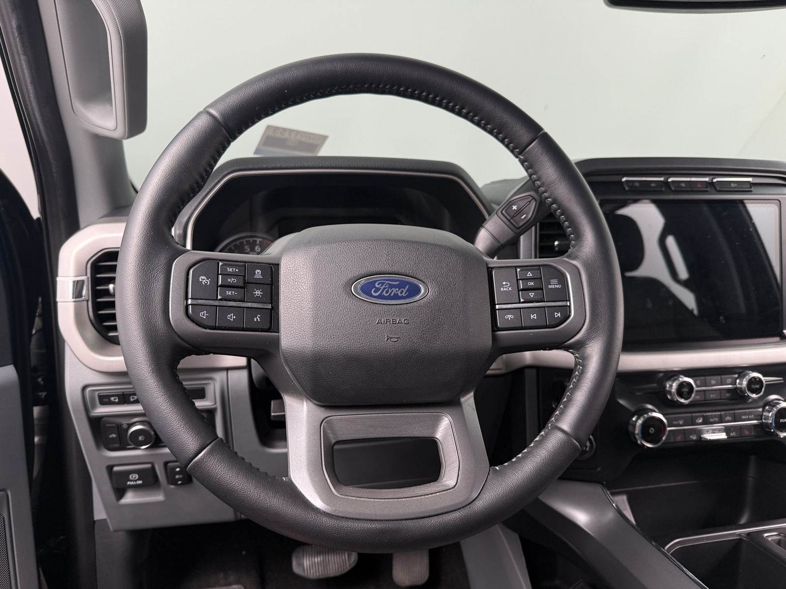 Thumbnail: 2022 Ford Econoline - 5