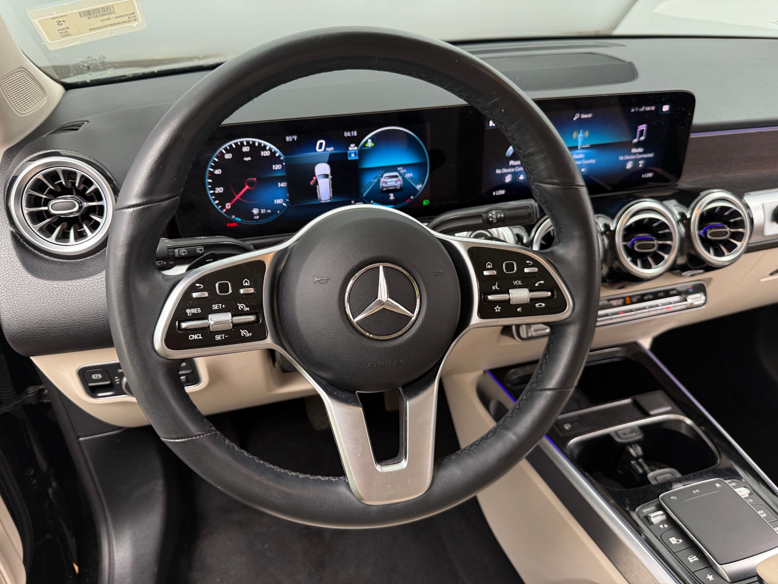 Thumbnail: 2023 Mercedes-Benz GLB - 4