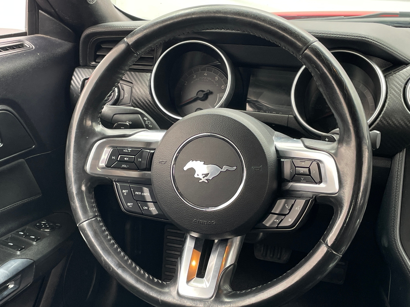 Thumbnail: 2019 Ford Mustang - 5
