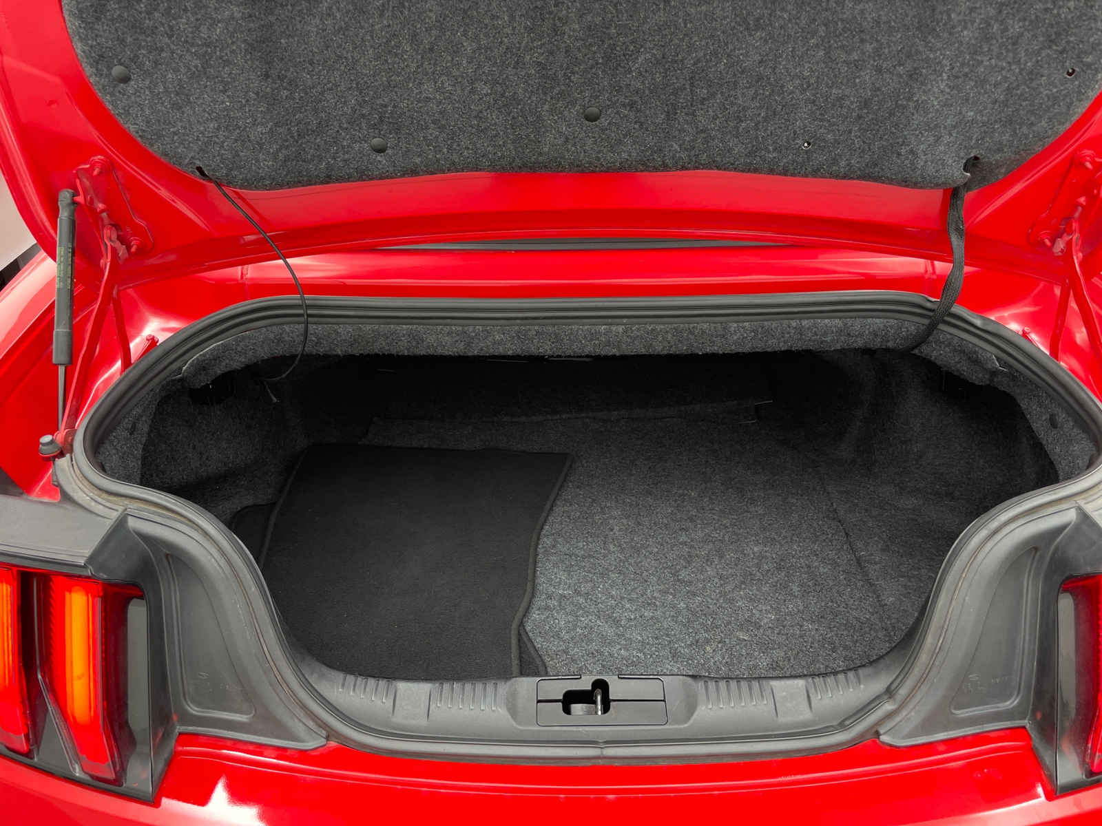 Thumbnail: 2019 Ford Mustang - 7