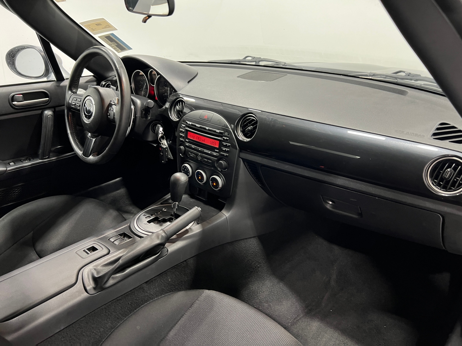 Thumbnail: 2014 Mazda MX-5 Miata - 3
