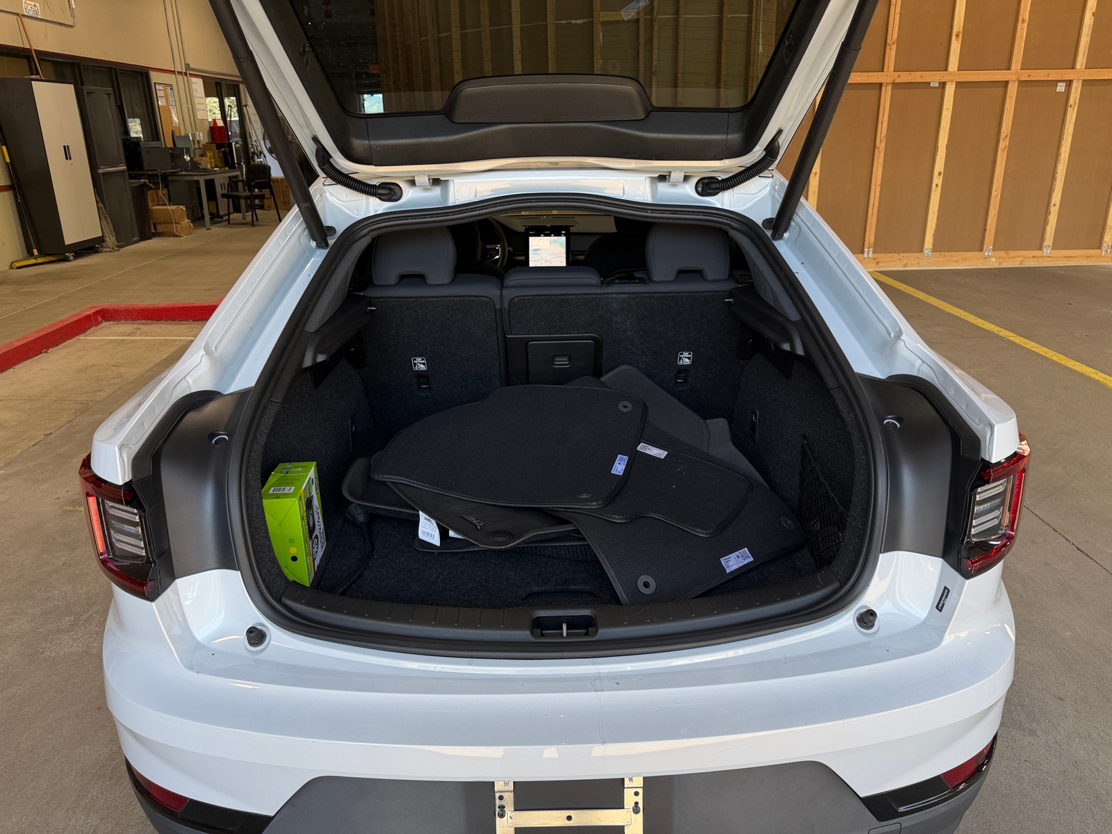 Thumbnail: 2022 Polestar 2 - 7