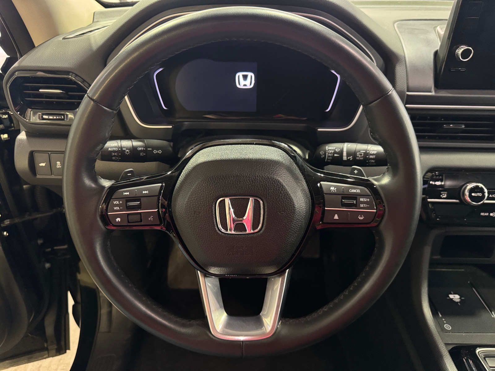 Thumbnail: 2024 Honda Pilot - 4
