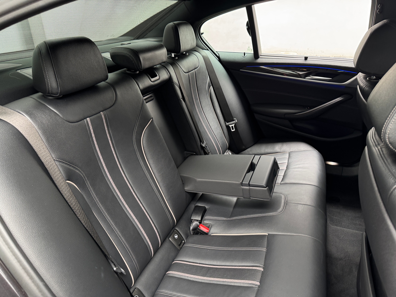 Thumbnail: 2021 BMW 5 Series - 5