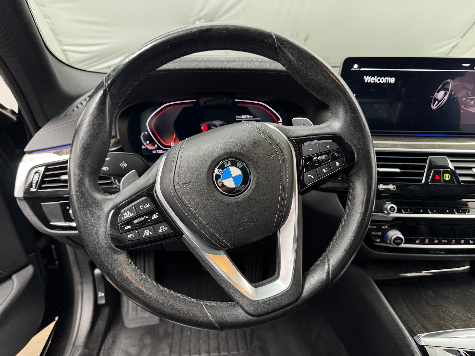 Thumbnail: 2021 BMW 5 Series - 4