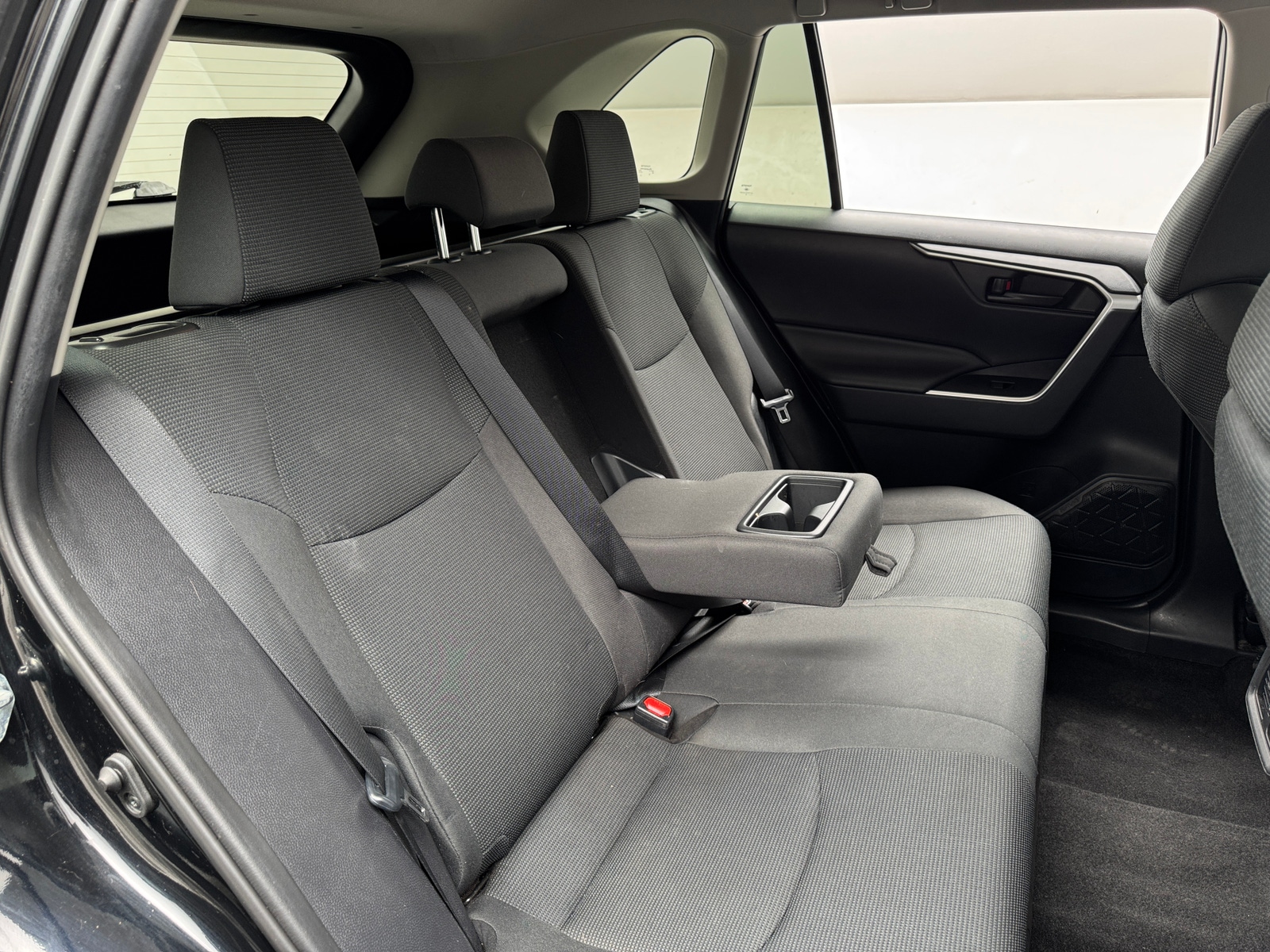 Thumbnail: 2019 Toyota RAV4 - 6