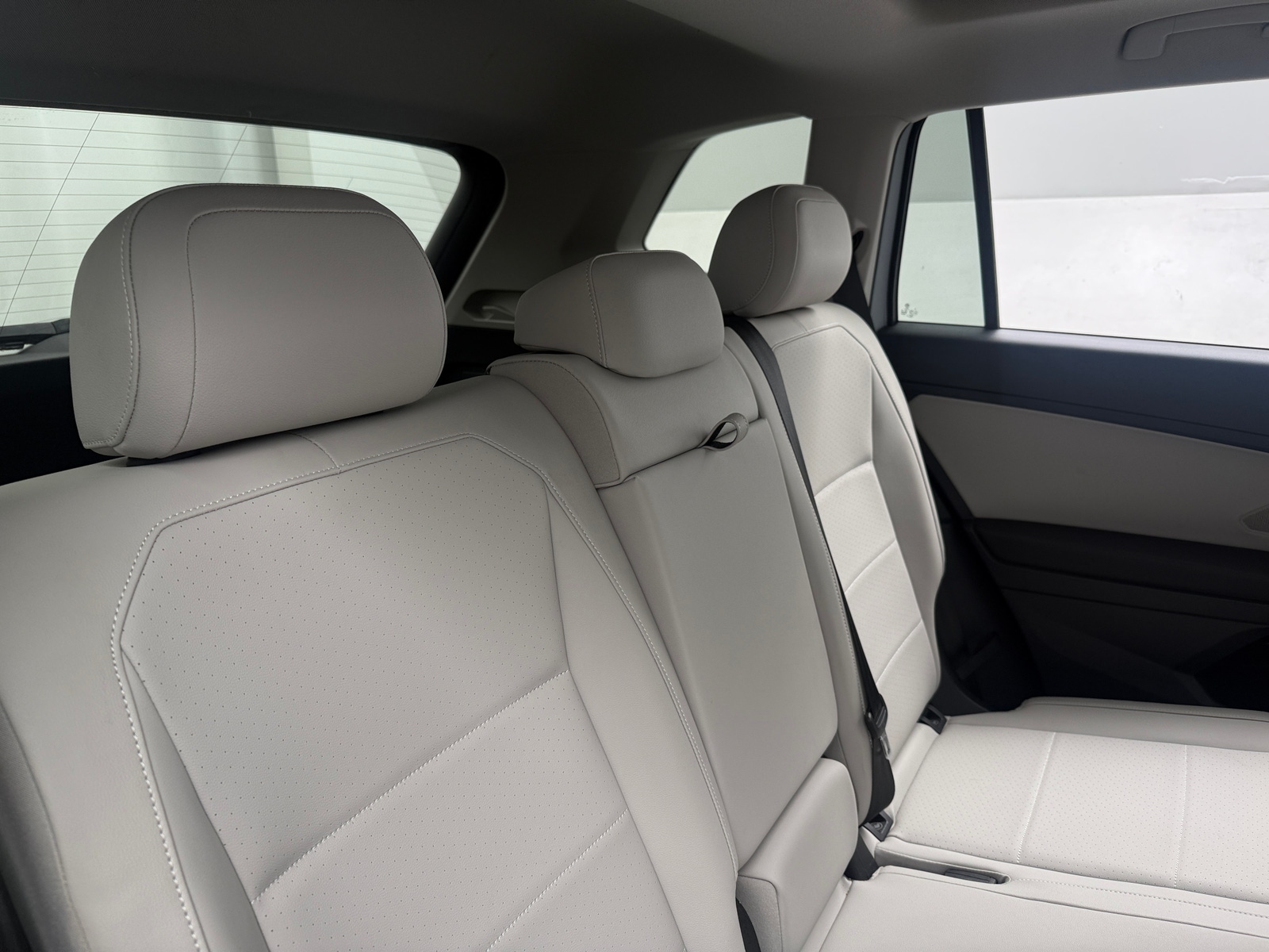Thumbnail: 2019 Volkswagen Tiguan - 5