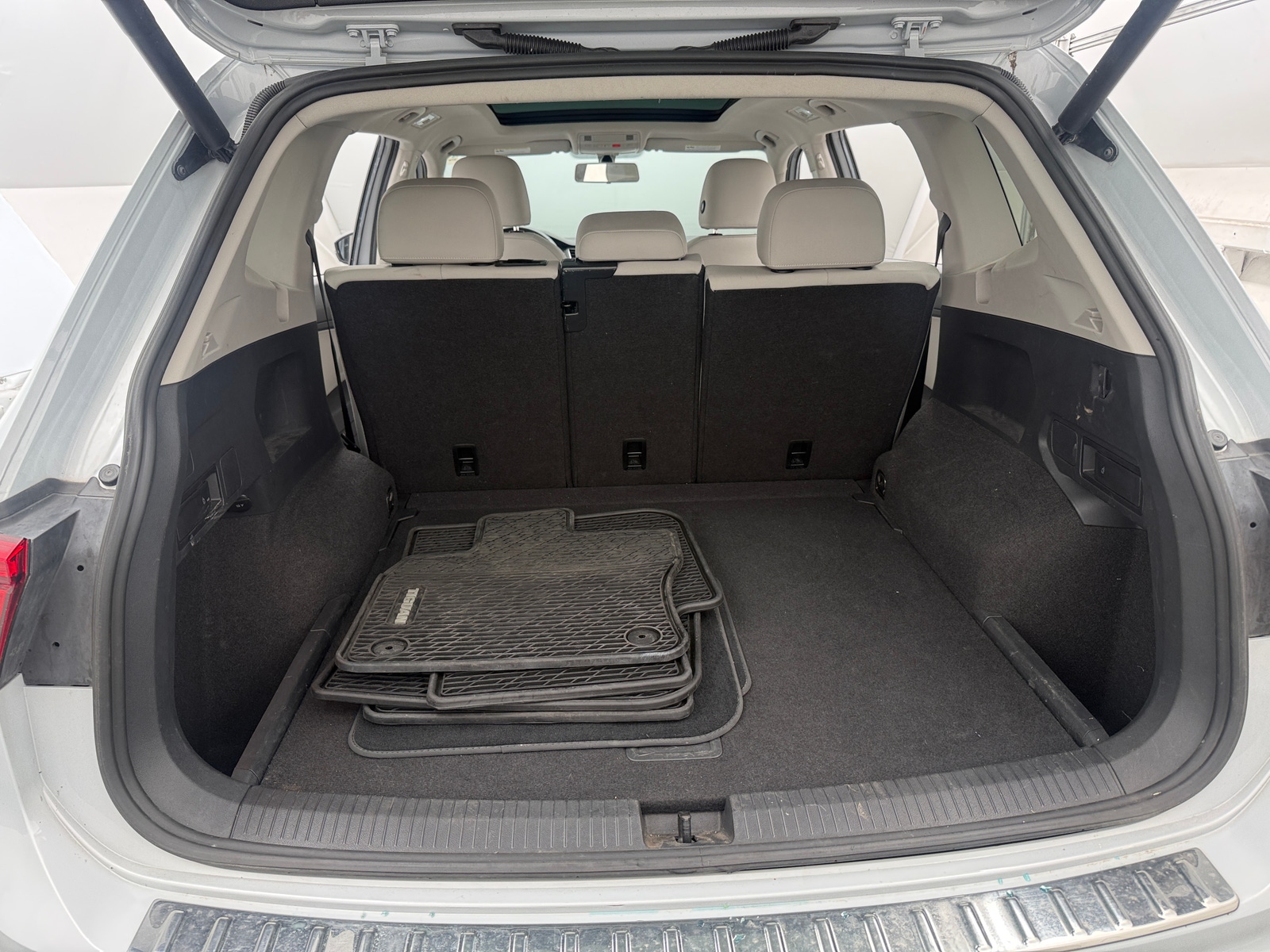 Thumbnail: 2019 Volkswagen Tiguan - 6