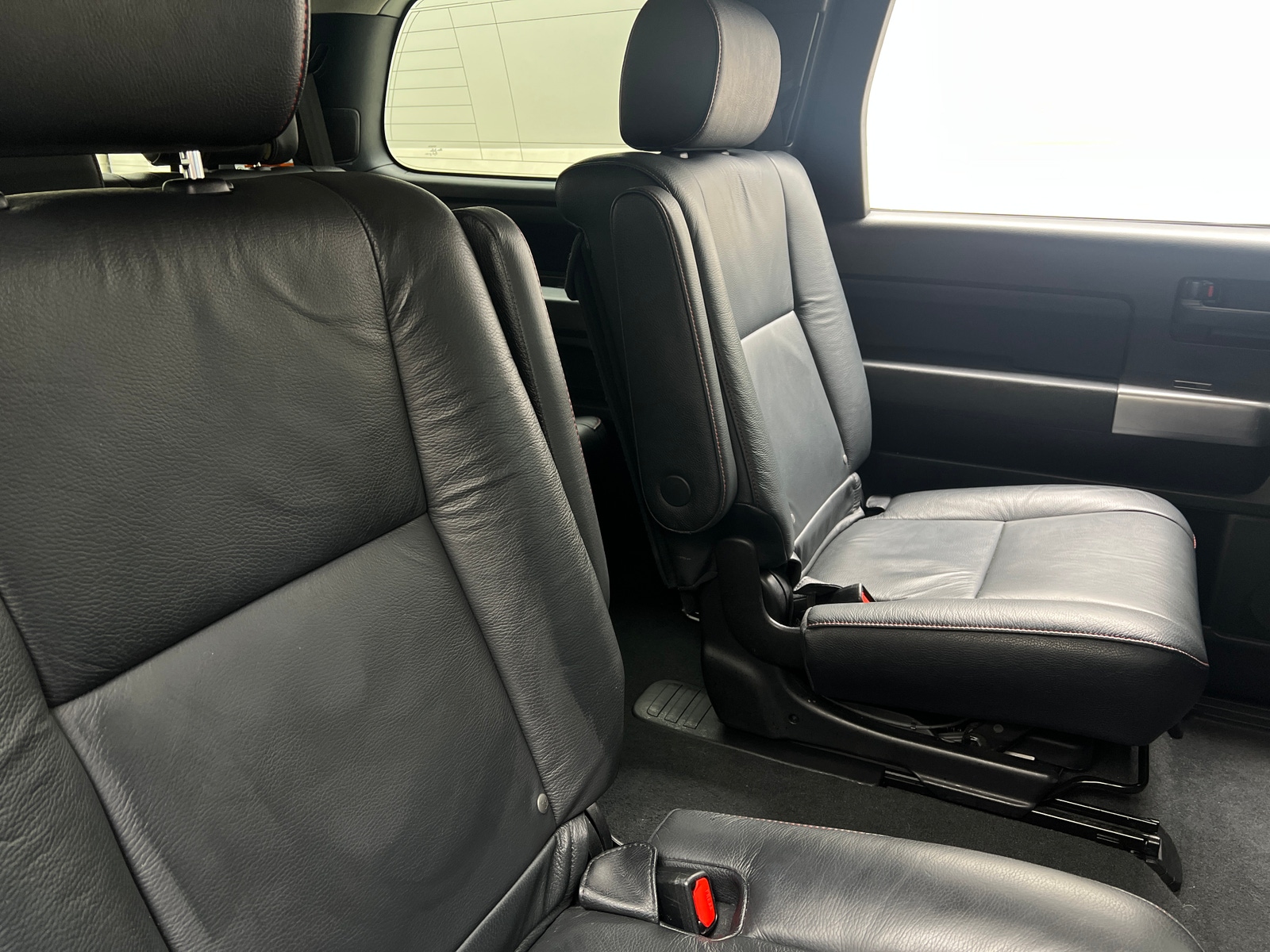 Thumbnail: 2020 Toyota Sequoia - 6